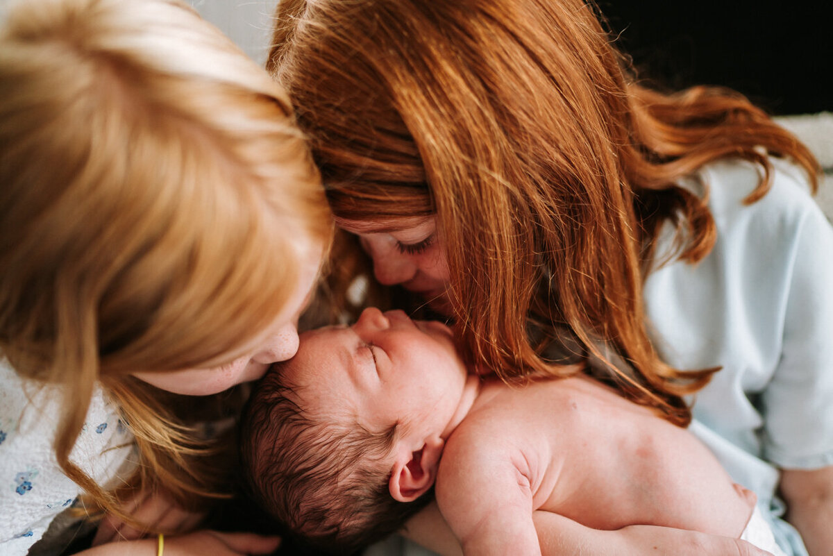 newborn-baby-photographer-home-shoot-zoecphotography-buckinghamshire-2