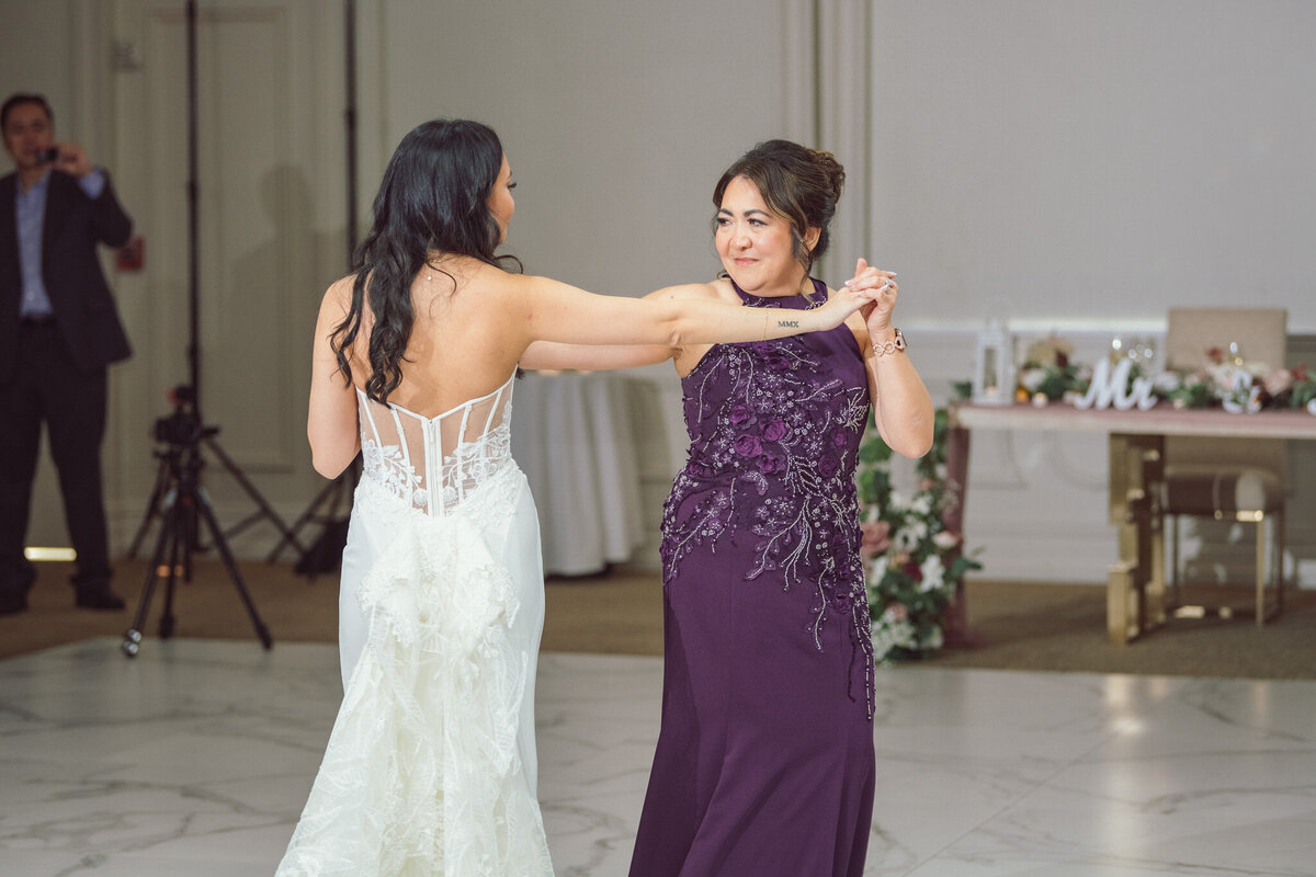 240908-Rachel&Nikko-TheEstateAtFlorentineGardens-Wedding-RiverVale-NJ-Previews-5MB-Web-227