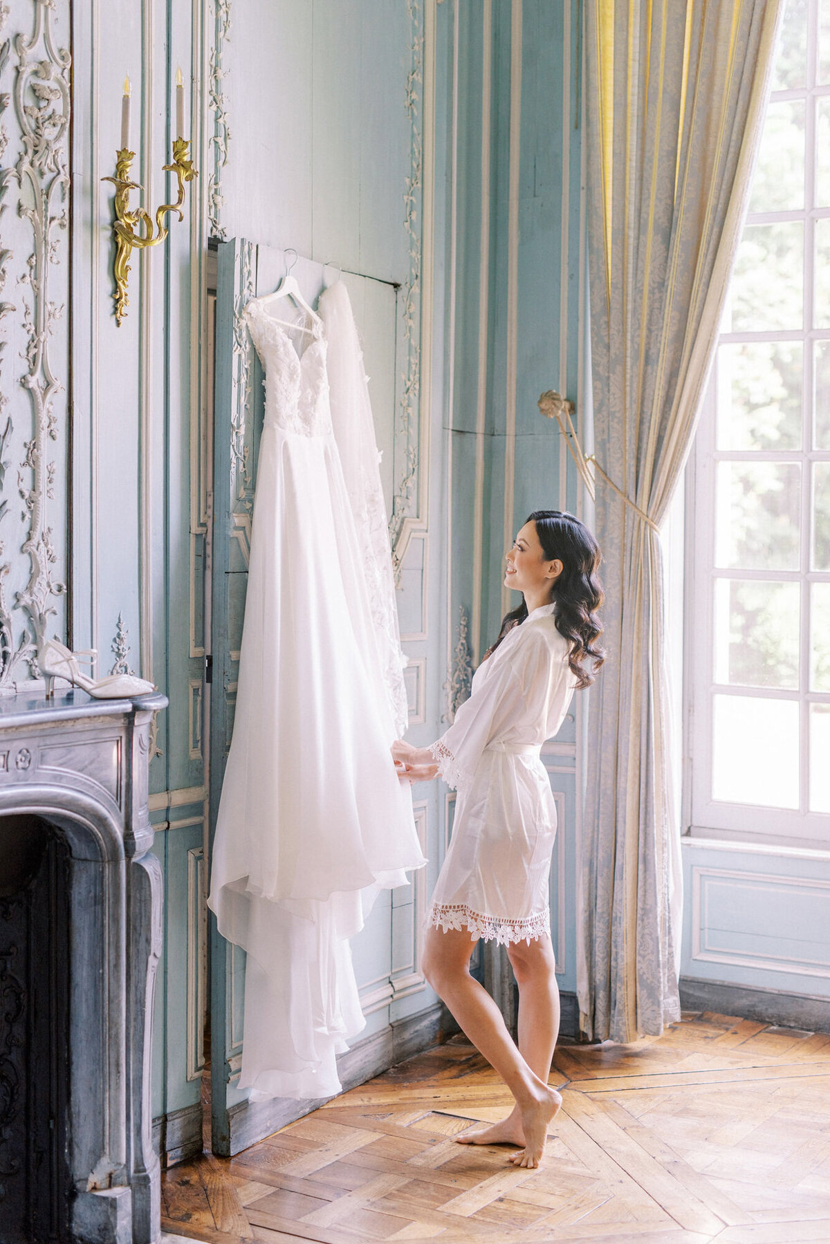Maïlys Fortune Photography Husband Wife Wedding Weddings Photography France Switzerland Italy Timeless Dreamy Imagery Bilingual French English Destination Weddings Destination Wedding Provence French Riviera Paris Lake Como Tuscany24