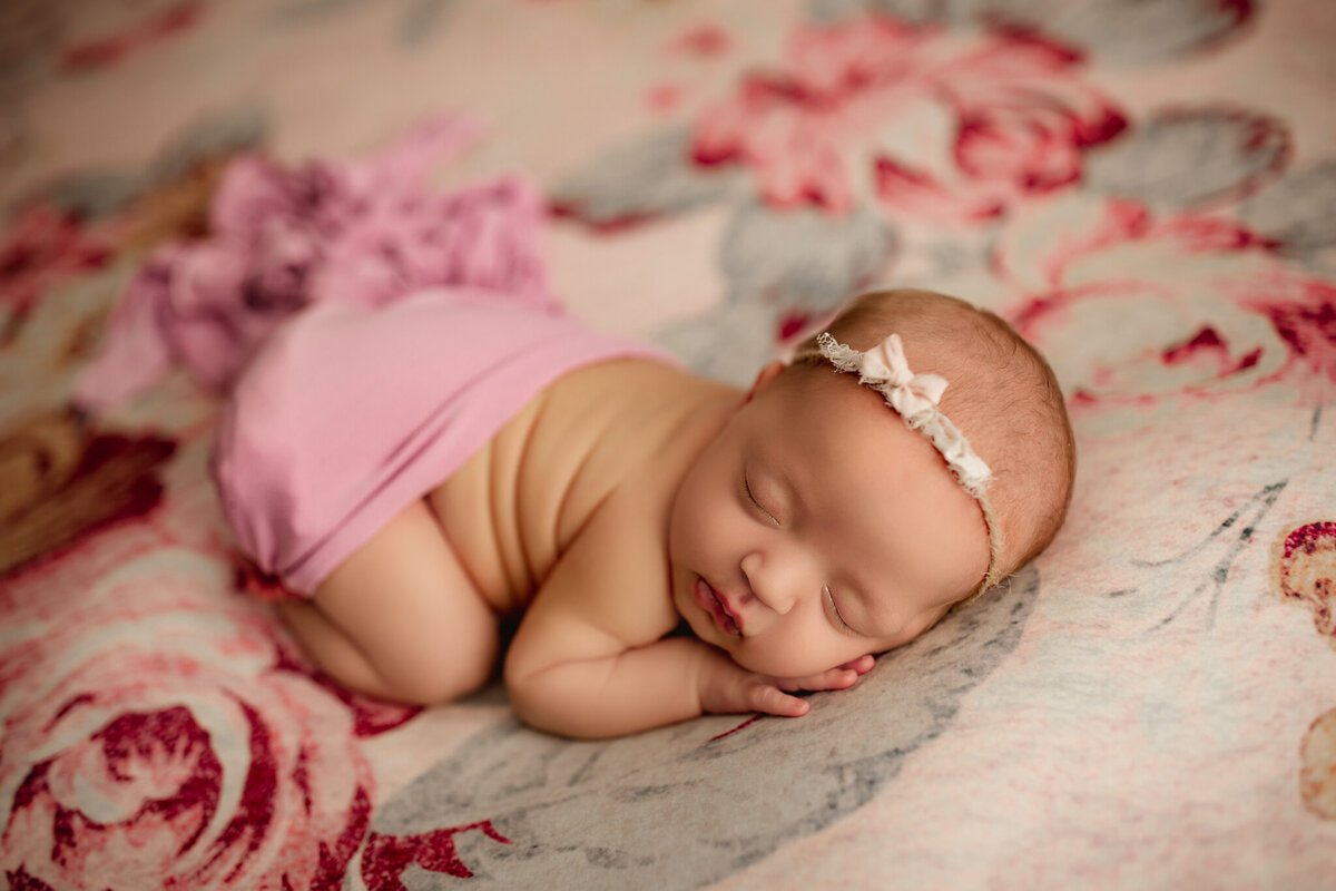 NW Arkansas newborn photographer, newborn photography near me, newborn portraits in NW Arkansas