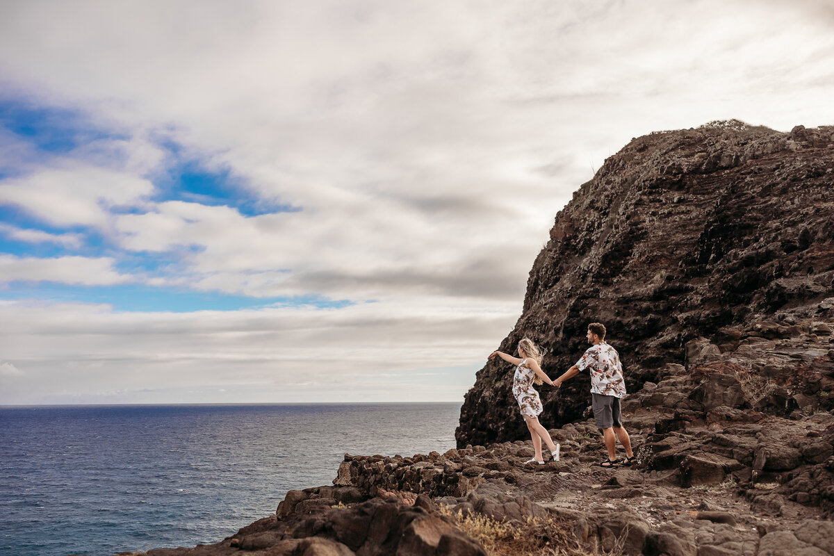 makapuu-beach-engagement-photos-35