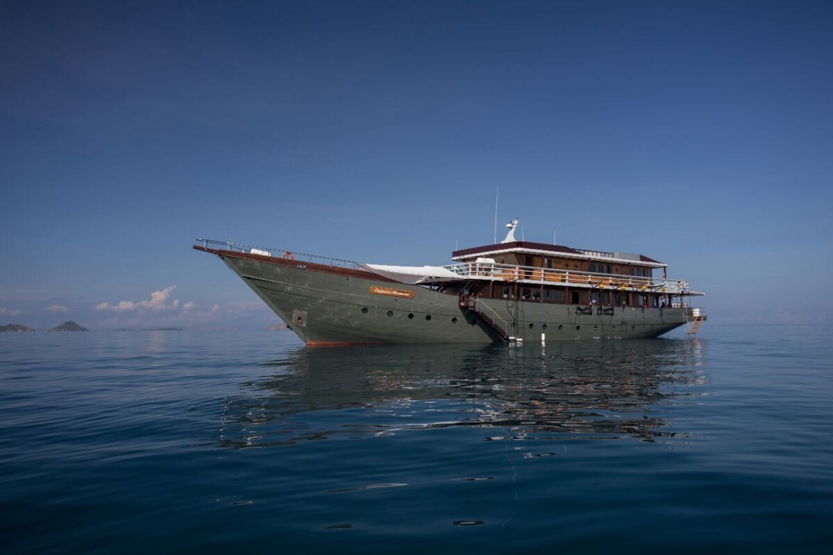 Harmoni Luxury Indonesia Yacht Charter - 6 (1)