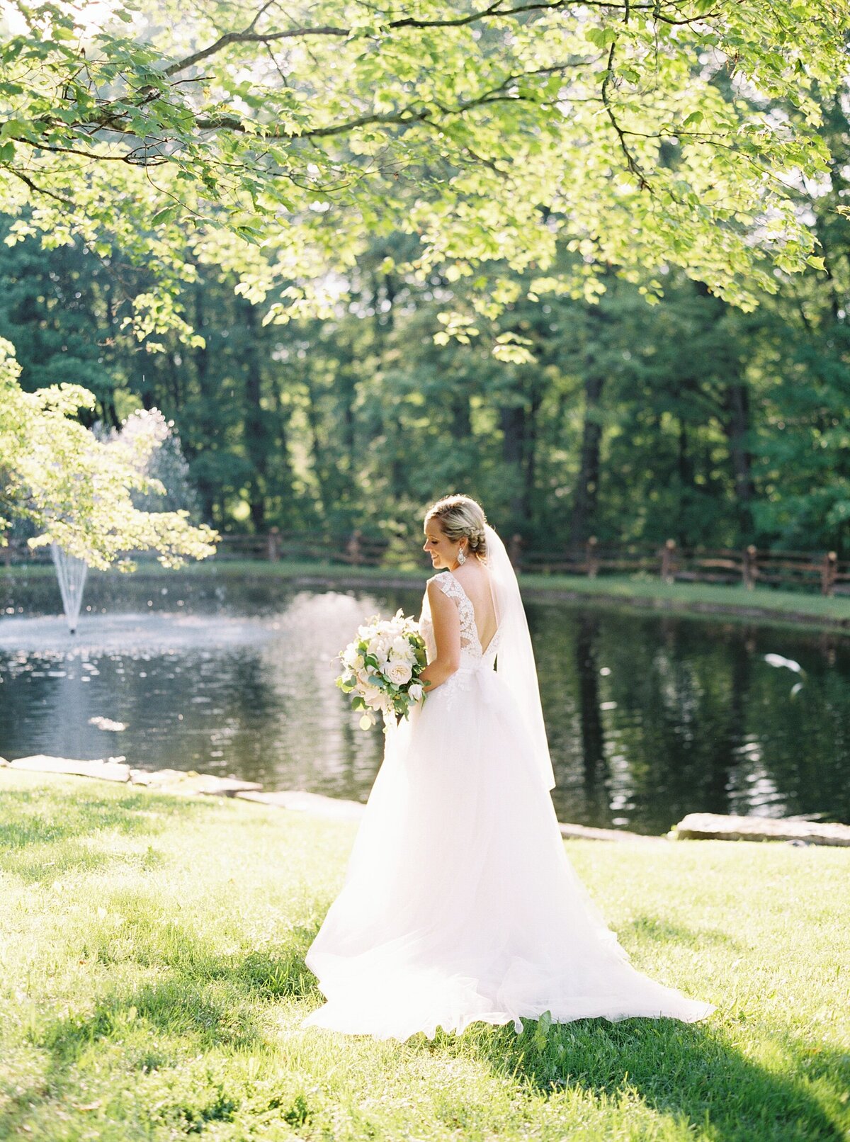 port-perry-wedding-photographer-estate-penryn-mansion-romantic-bride_0034