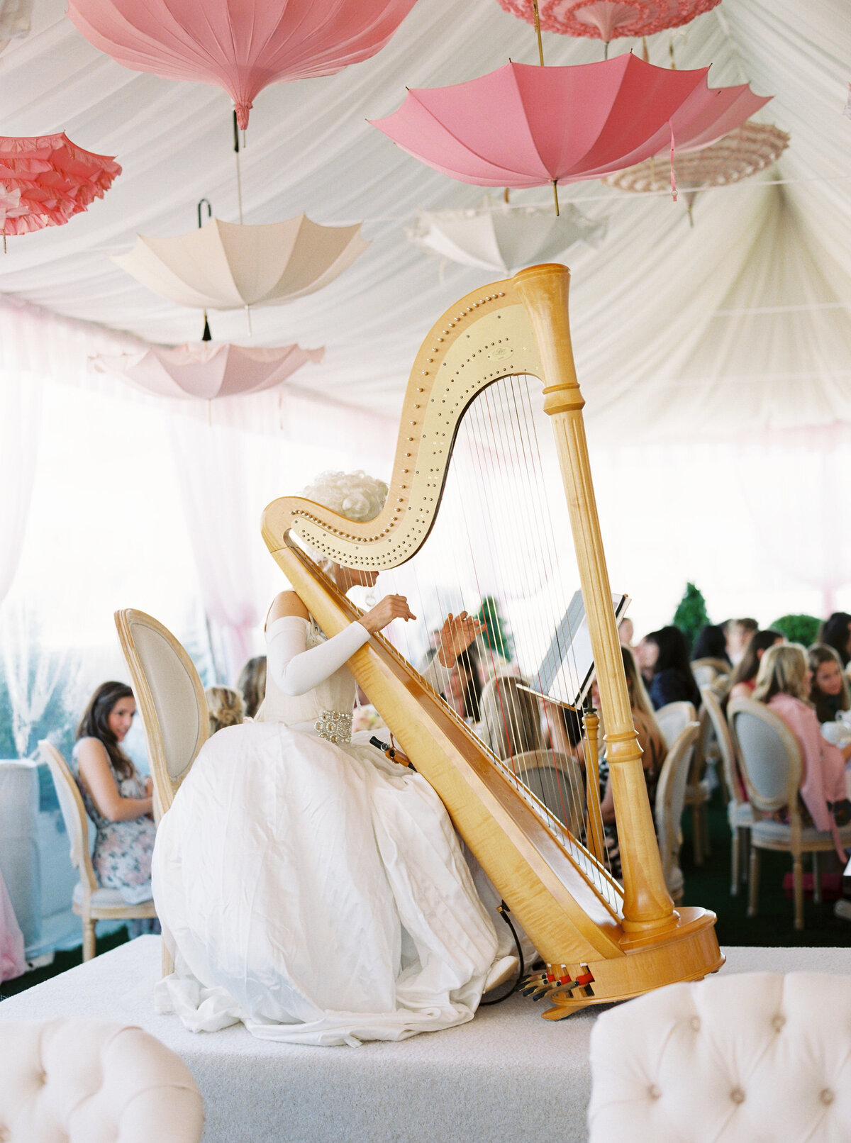 194-larissa-cleveland-blackberry-farm-shannon-leahy-events-wedding-california-photographer-054