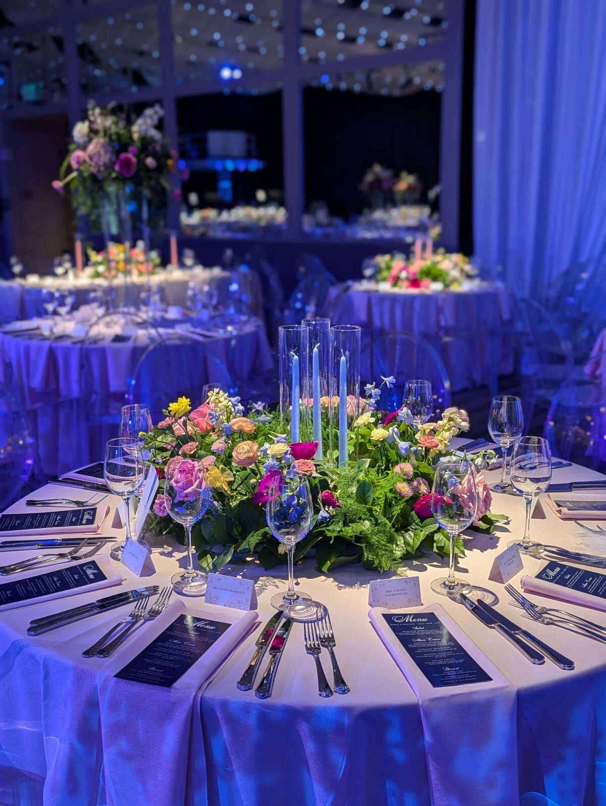 round table flowers