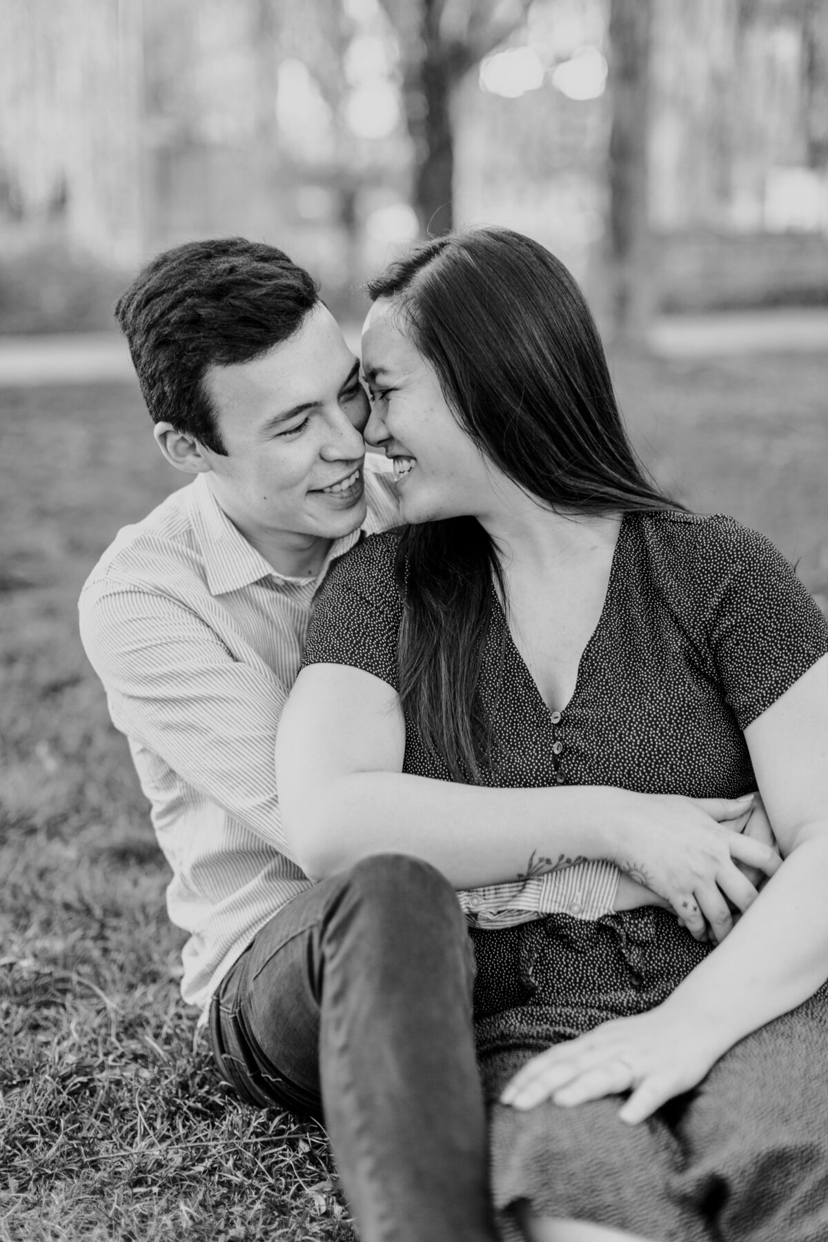 Becky_Collin_Navy_Yards_Park_The_Wharf_Washington_DC_Fall_Engagement_Session_AngelikaJohnsPhotography-7920-2