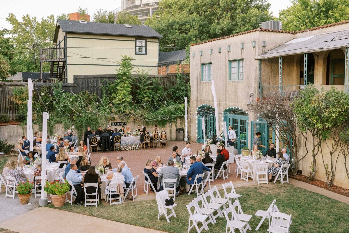 dresser-mansion-outdoor-reception