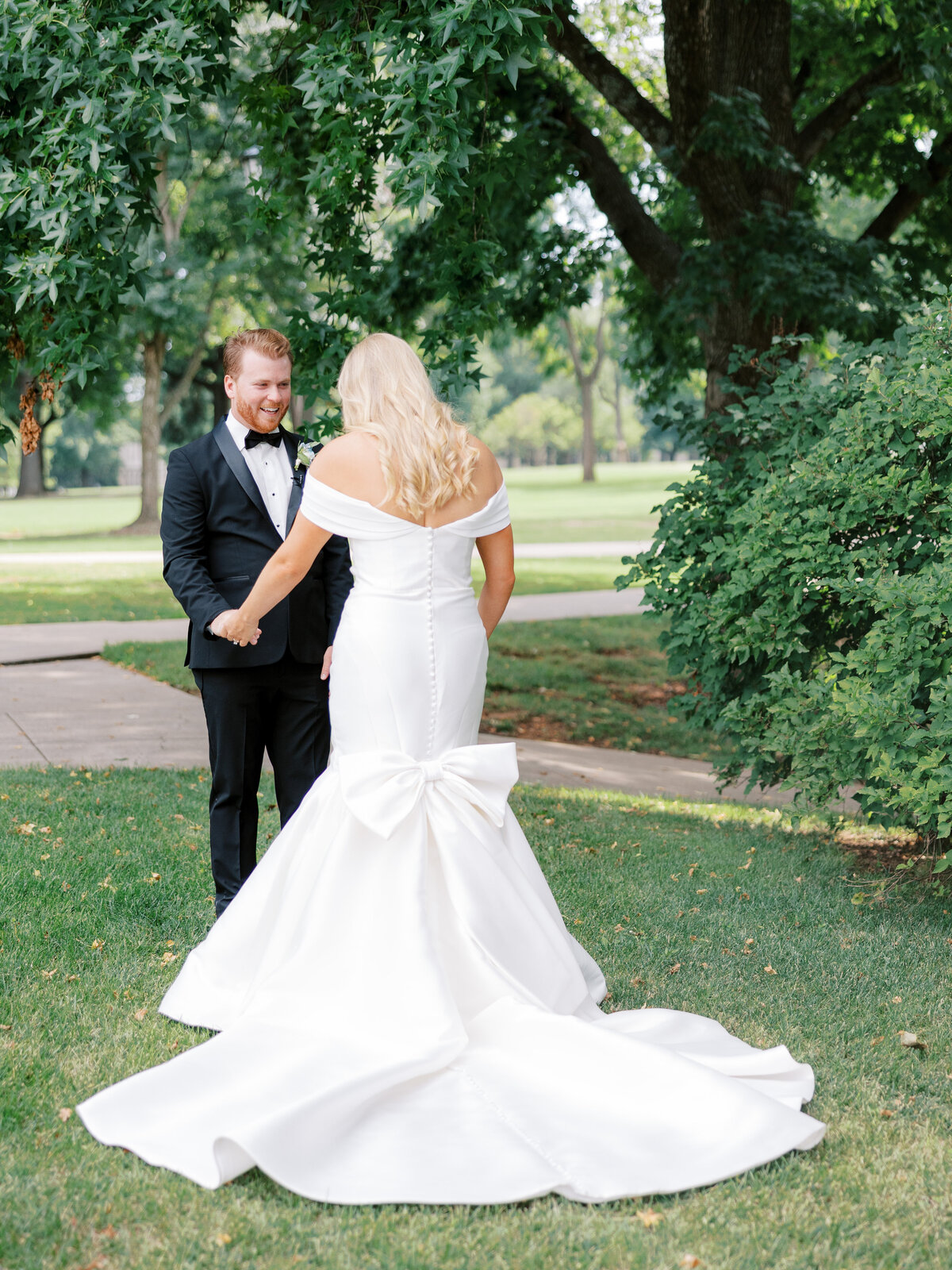 Arkansas Inn at Carnall Hall Wedding | Shalae Byrd-28