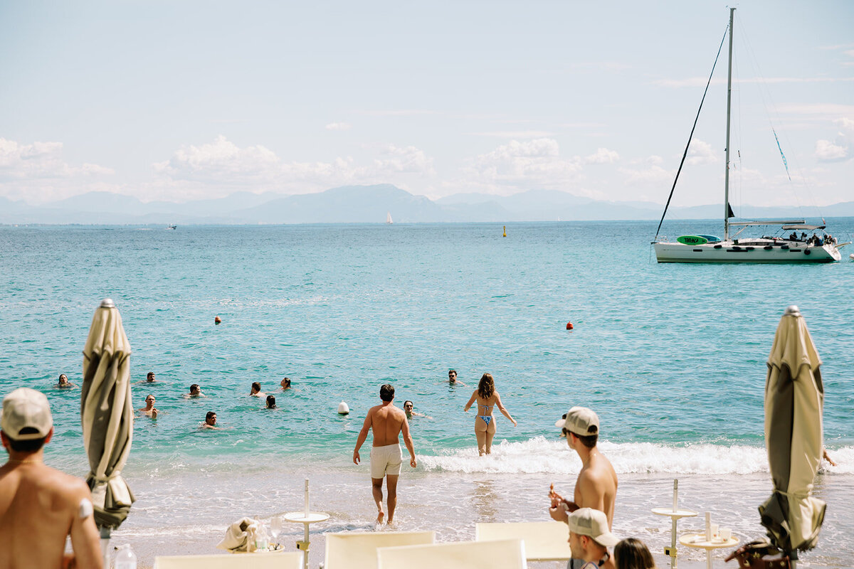CN_BeachParty_AmalfiCoastWedding056