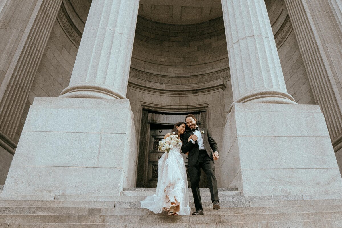 Happy-Wedding-couple-in-old-Montreal-Raphaelle-Granger-Montreal-Toronto-luxury-wedding-photographer