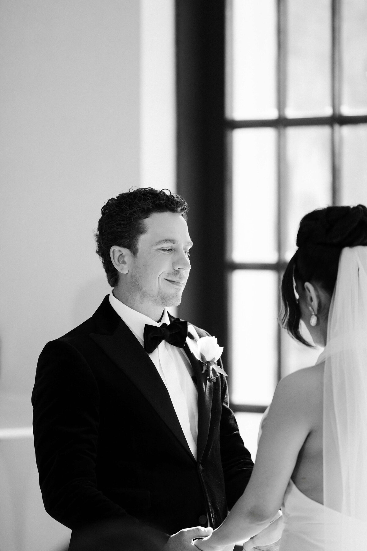 66riskyexposure_andrea-george_las-vegas-elopement-photography