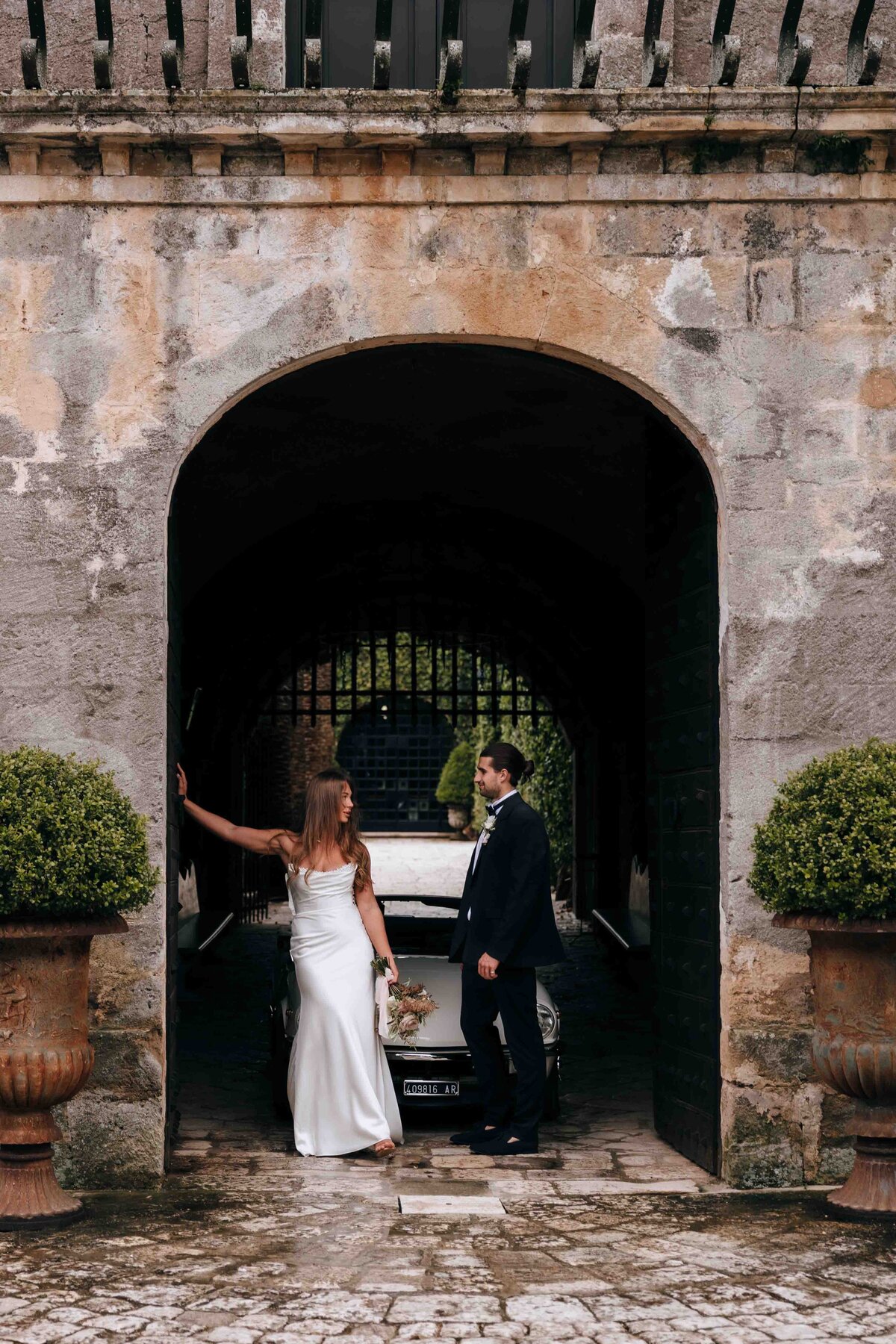 Bruidsfotografie door Melissa Boer: spontane en stijlvolle trouwfoto’s van een bruidspaar in Italië.