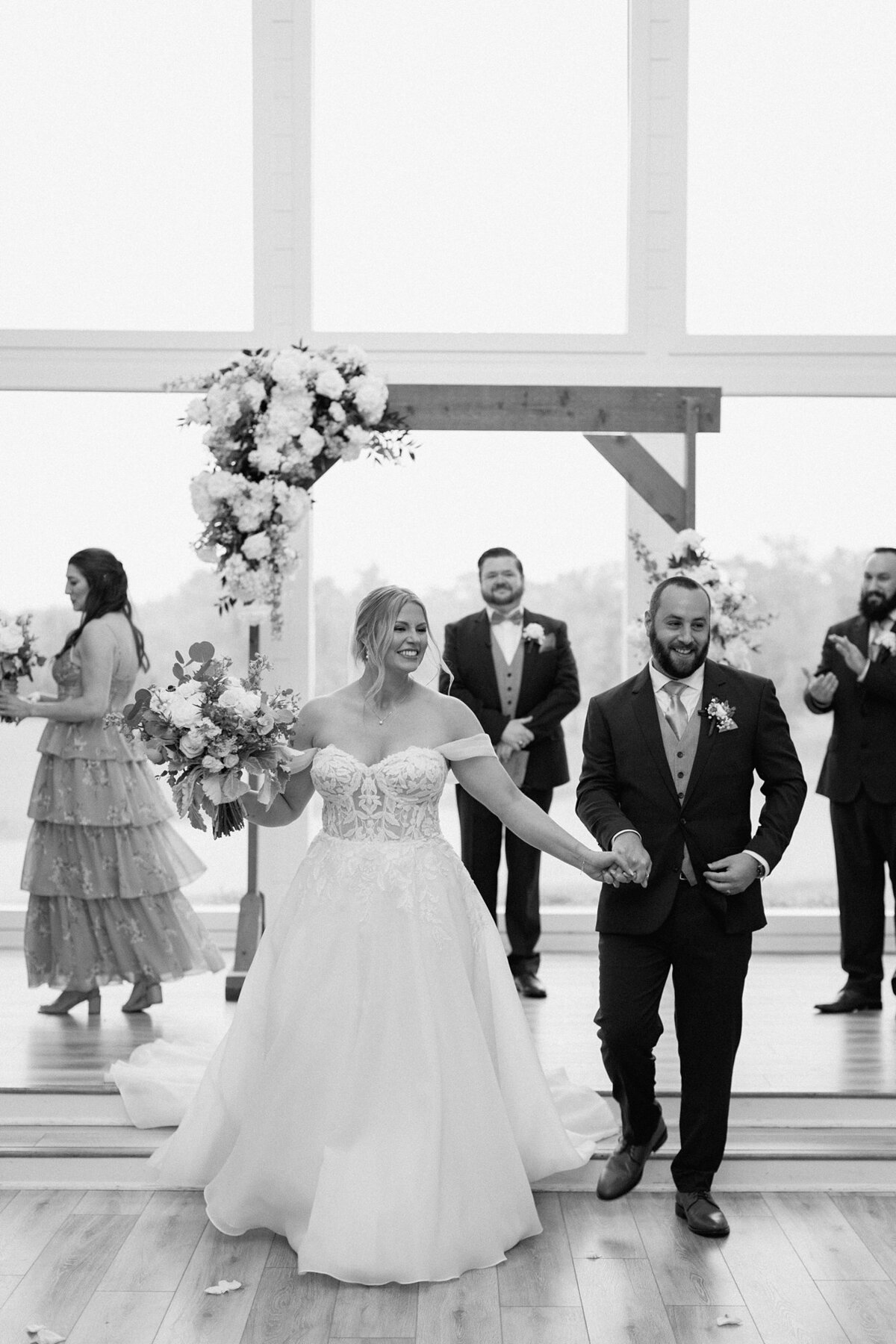 danielleandaaronsfarmhouseweddingkristinnicholephotography62