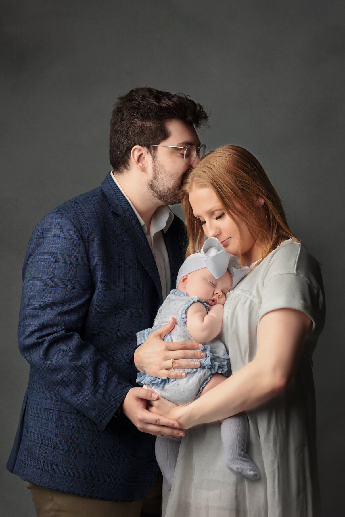 NWA family photographer, Northwest Arkansas best family photography, family portraits near me, professional family photos, family photography packages