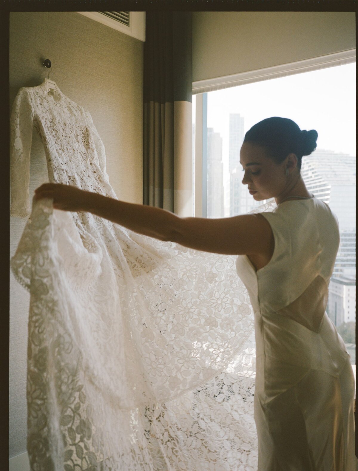 Maegan-Brown-Moments_20250424_Wedding_Cheree-Will_Vue-De-Mond_120mm-Film_005-2