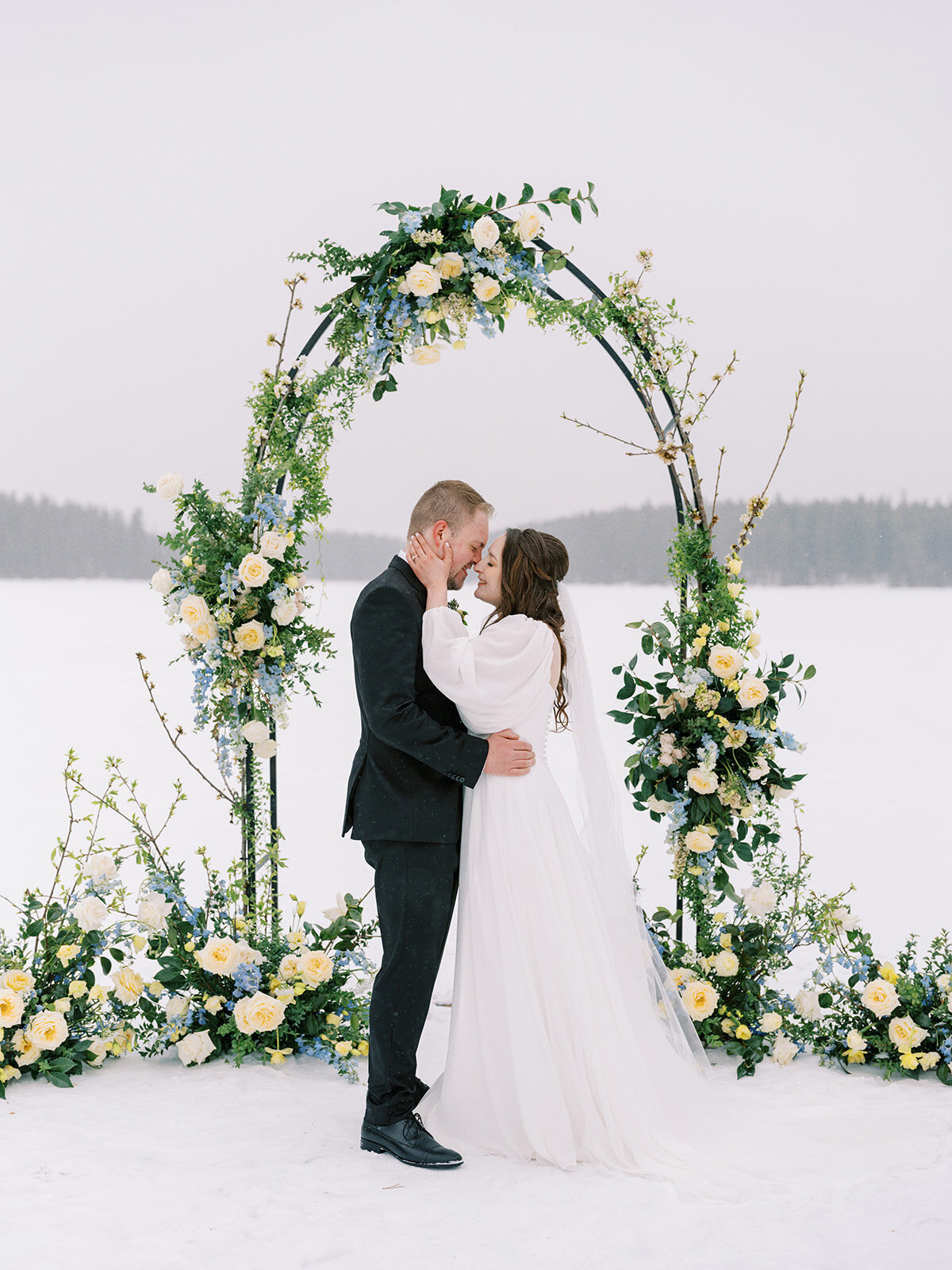 raven-alexandra-signature-weddings-calgary-banff-jasper-alberta-saskatoon-saskatchewan-luxury-wedding-planner-k-and-t-wedding-596
