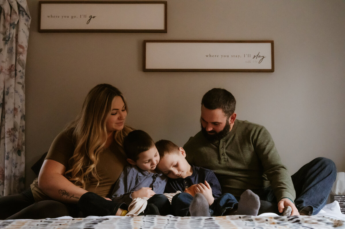 michigan-family-photographer-newborn-children