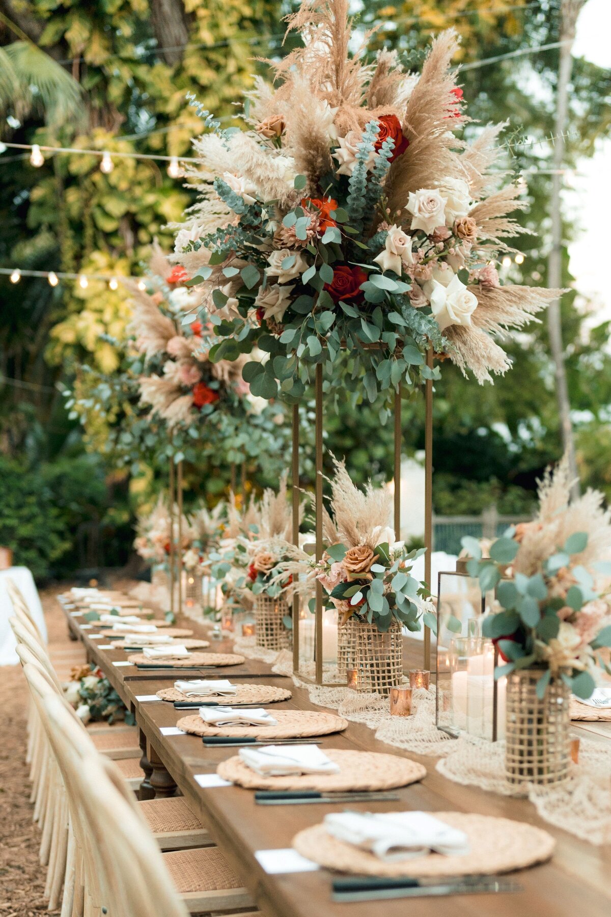 HEMINGWAY HOME - DUARTE FLORAL DESIGN - FLORIDA KEYS WEDDING PLANNER - KEY WEST WEDDING PLANNER - ISLAMORADA WEDDING PLANNER - THE KNOT - LITTLE MISS PLANNER KEY WEST - WEDDING DESIGN  4