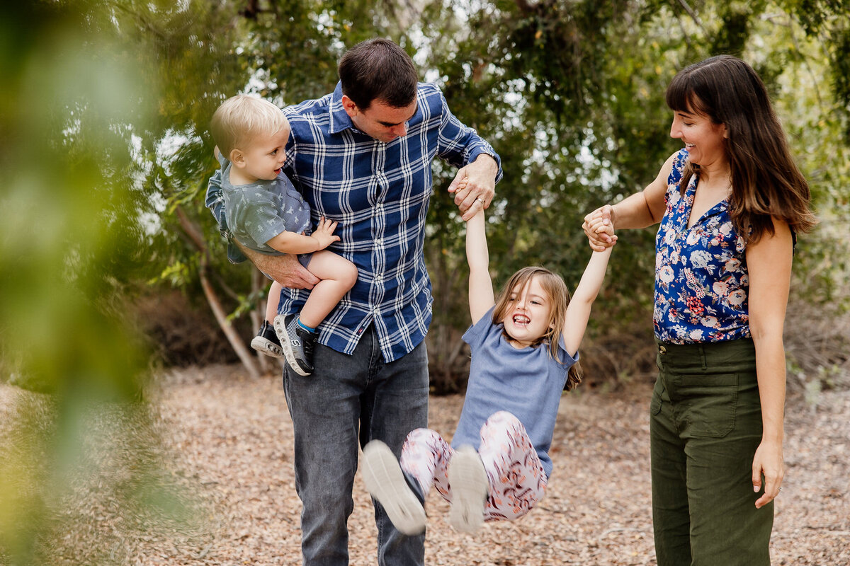 ArcherInspiredPhotography-FallMiniSession2023-LongBeach-AngelaRobinson-25