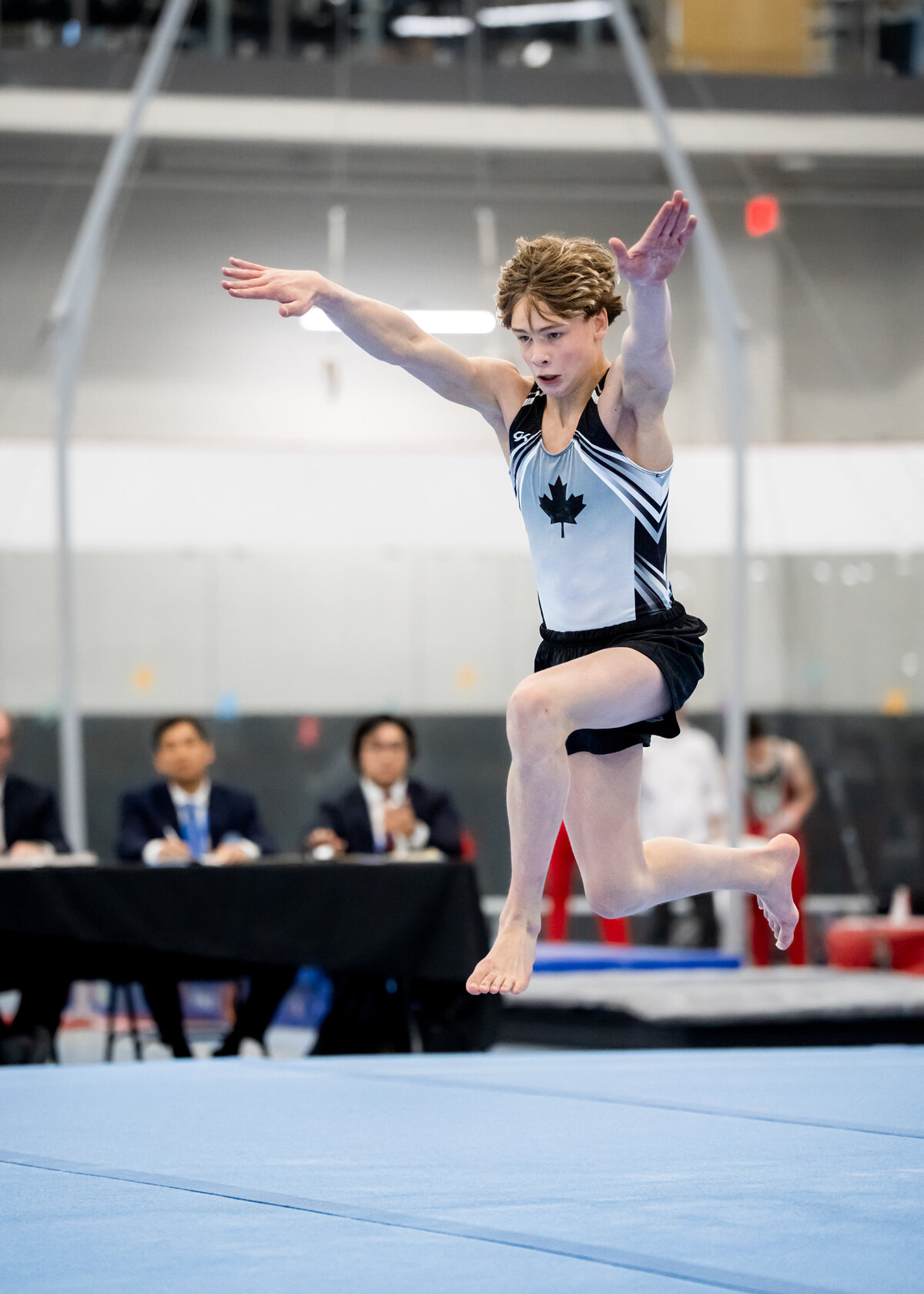 CAN_Grizzly2025-02448