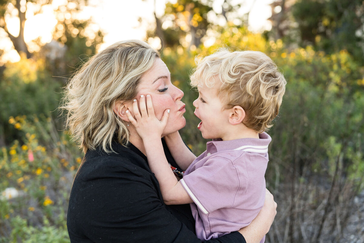 austin-family-photographer-outdoor-session (68)