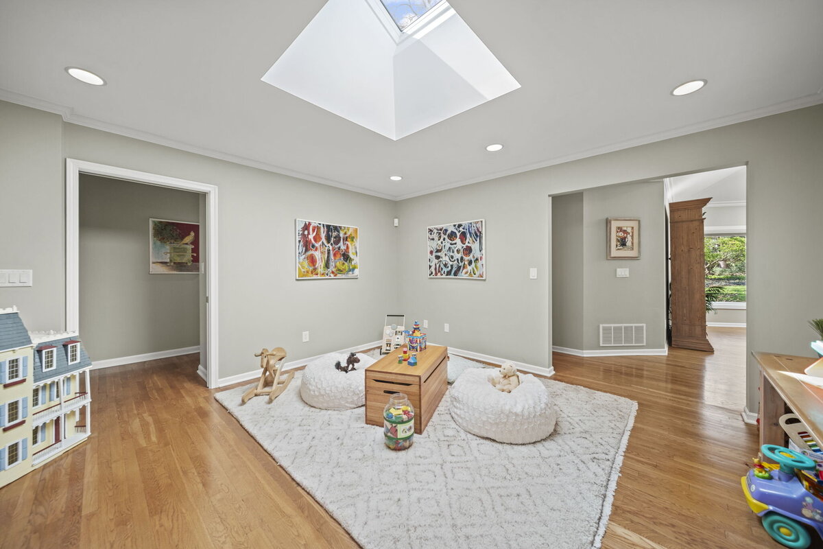 57-web-or-mls-A7402228