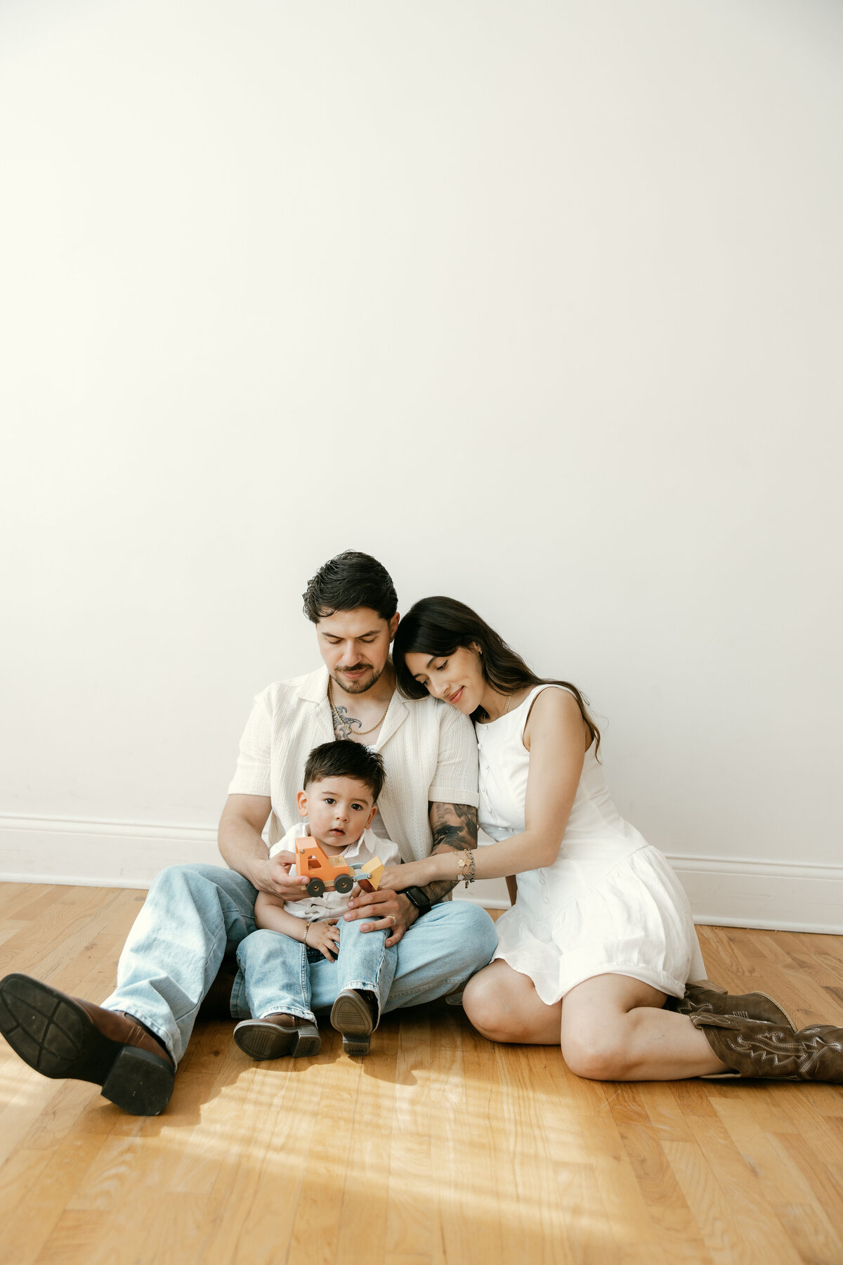 Abigail Anne Photography Storytelling Wedding Photographer in Colorado and Chicago — Family Photo 19