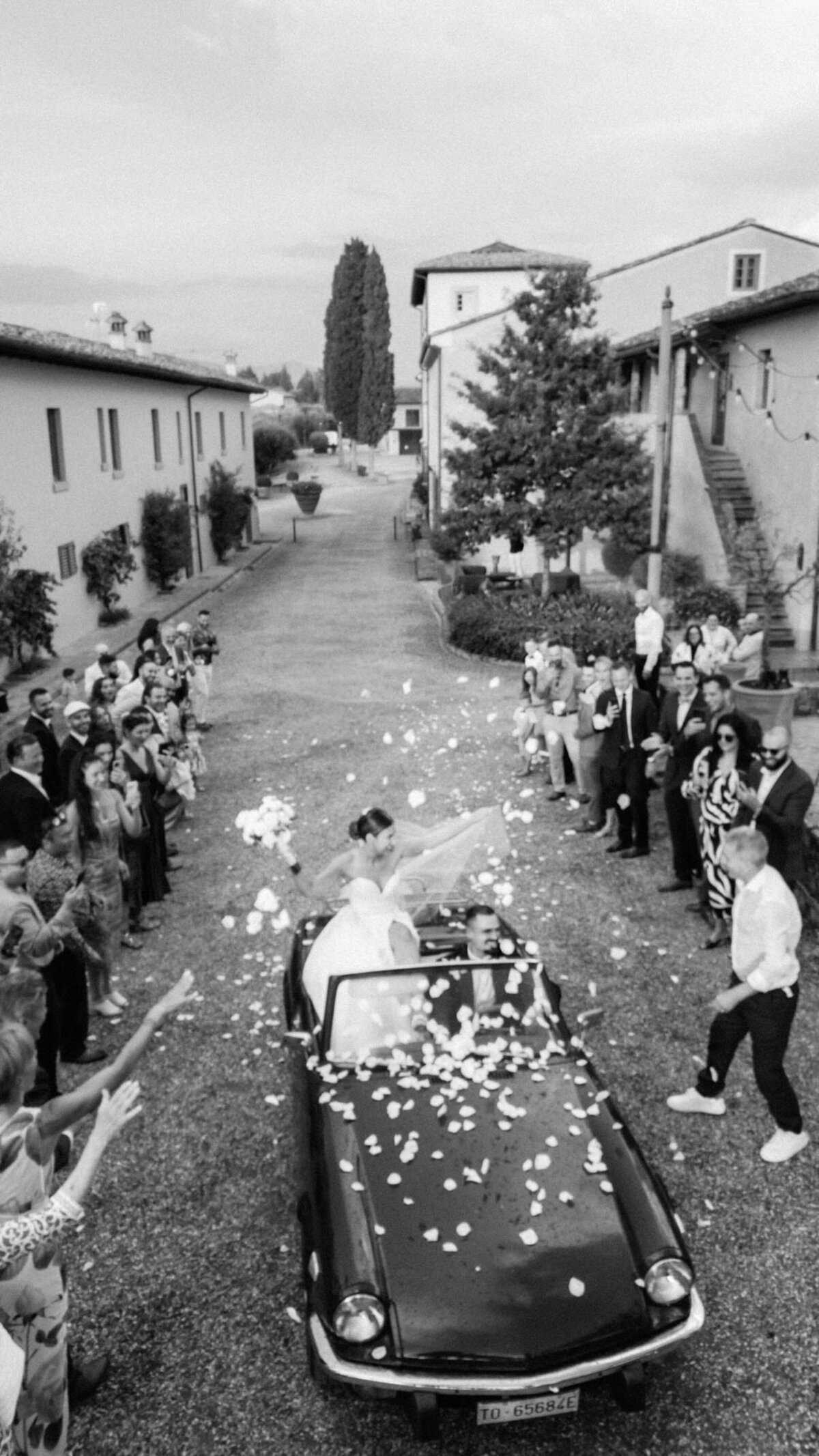 515-Villa-Petriolo-Tuscany-Italy-Carly-Roman-Wedding-48