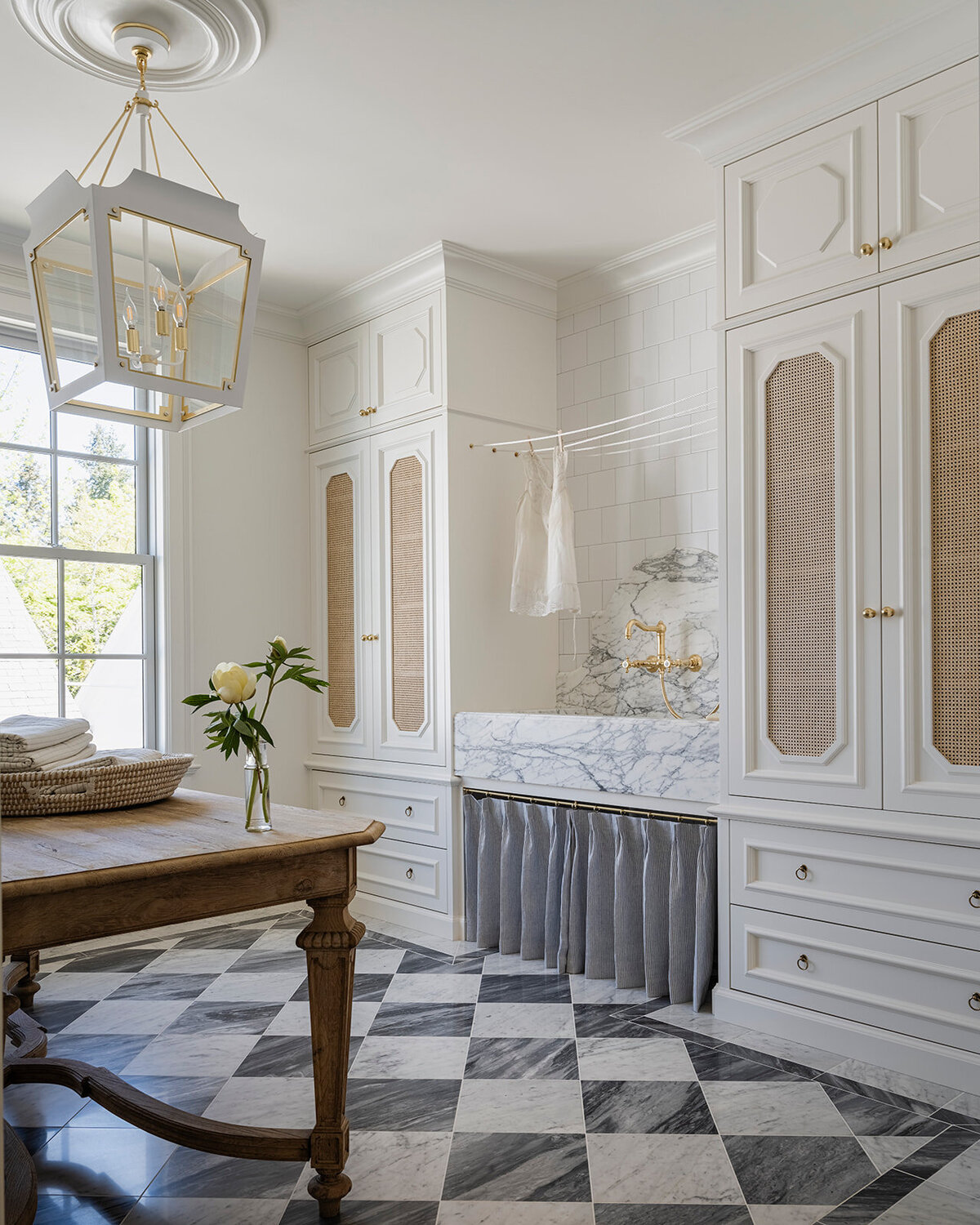 Kat Lawton Interiors - Seattle Interior Designer - French Beauty - Morrow_KaraMercer1288-HDR-Edit