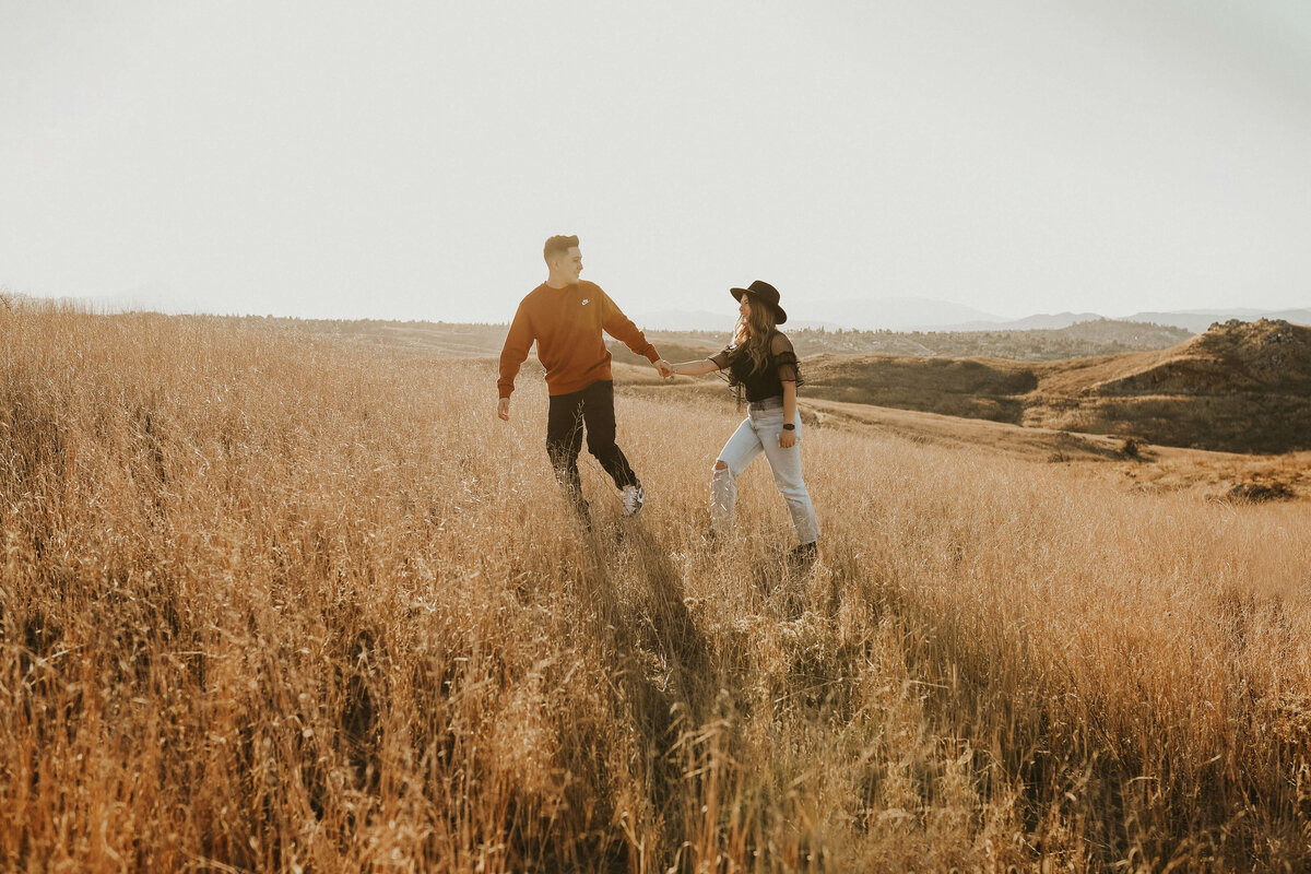 open-field-couple-session-socal-photographer