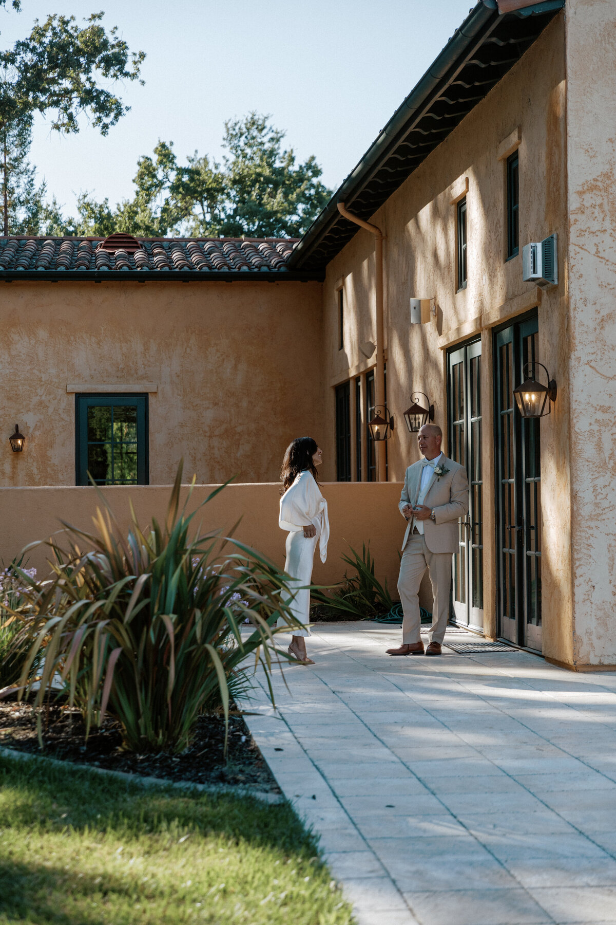 NatalieAnnSchaefer_Bay_Area_Wedding_Photographer_Villa_Colibri_Sonoma_California_Backyard_Wedding-32