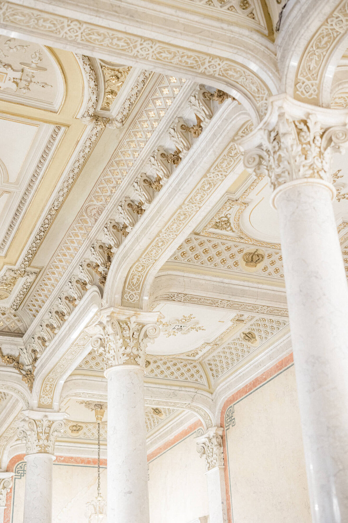 palais-daun-kinsky-christmas-wedding-8