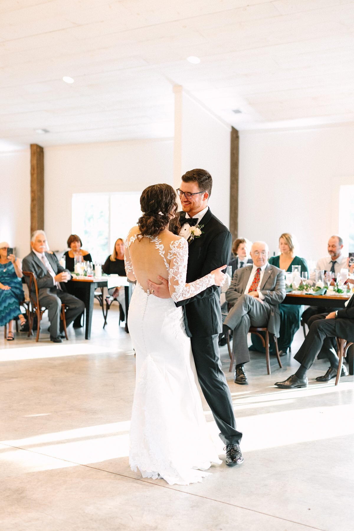 Bride and Groom Wedding Portaits Kelynn and Mathew Evansville Owensboro364