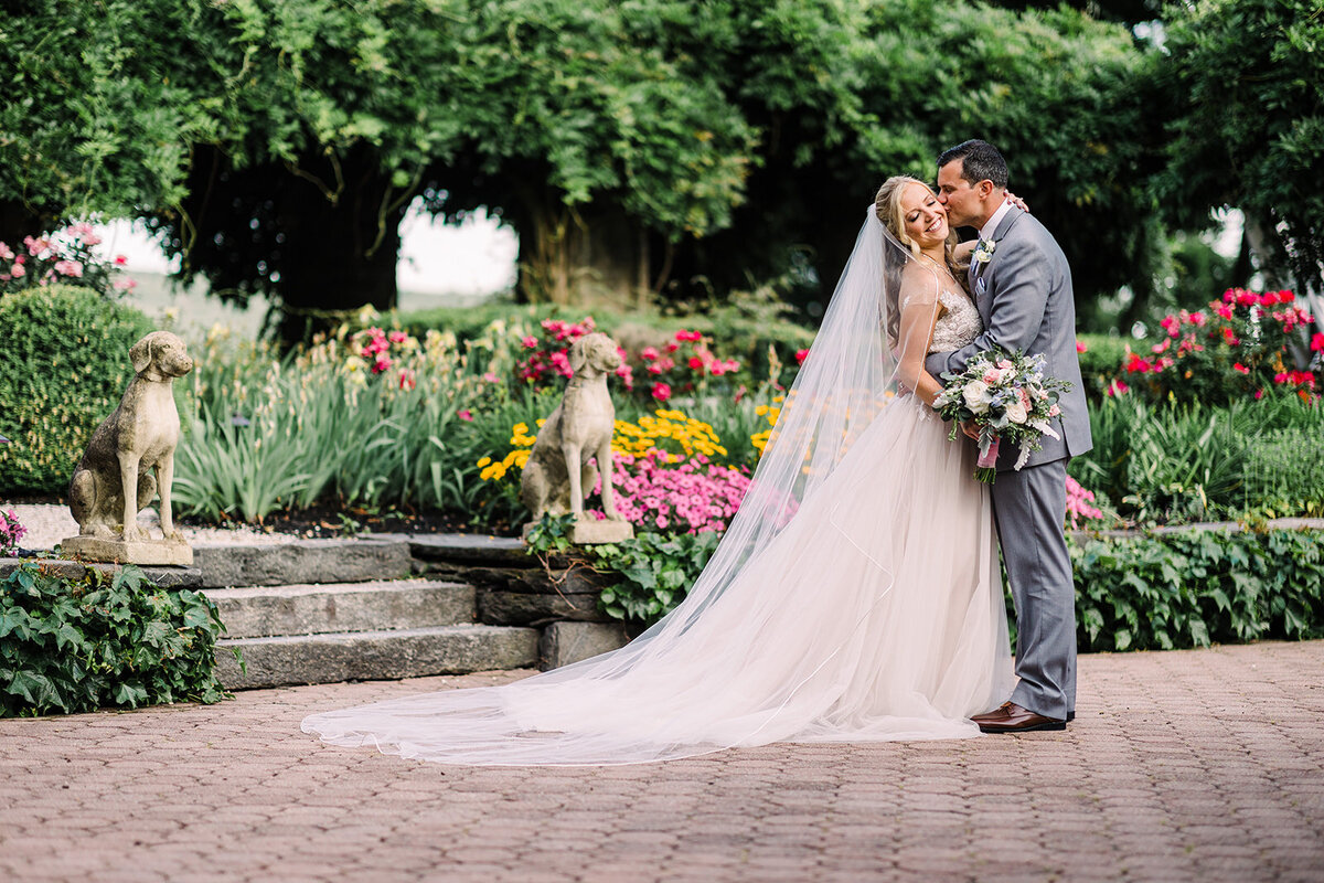 Kristin-Paul-Saint-Clements-Castle-Wedding-737_websize