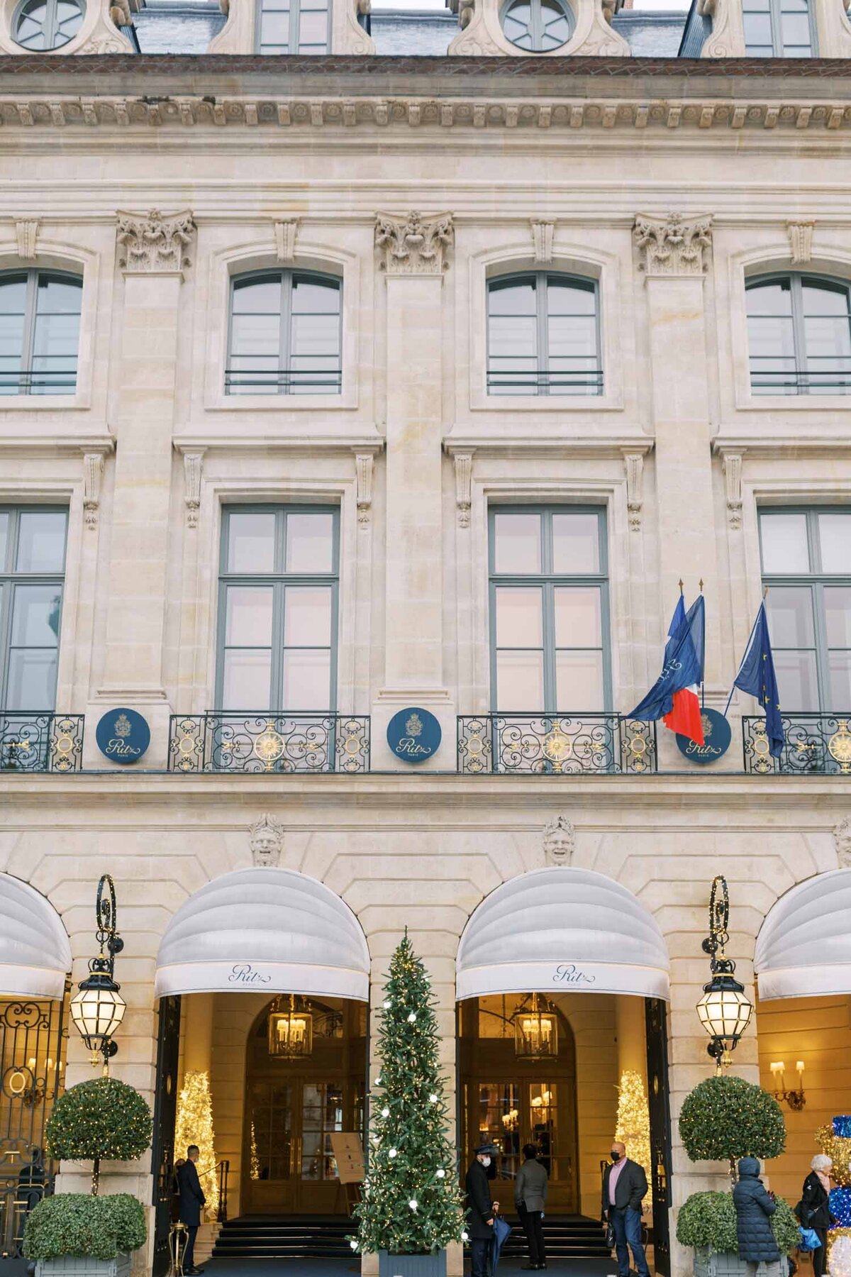 Ritz-Paris-Wedding-Photographer-France-Film-Photographer-Luxury-Photos-Molly-Carr-Photography-6