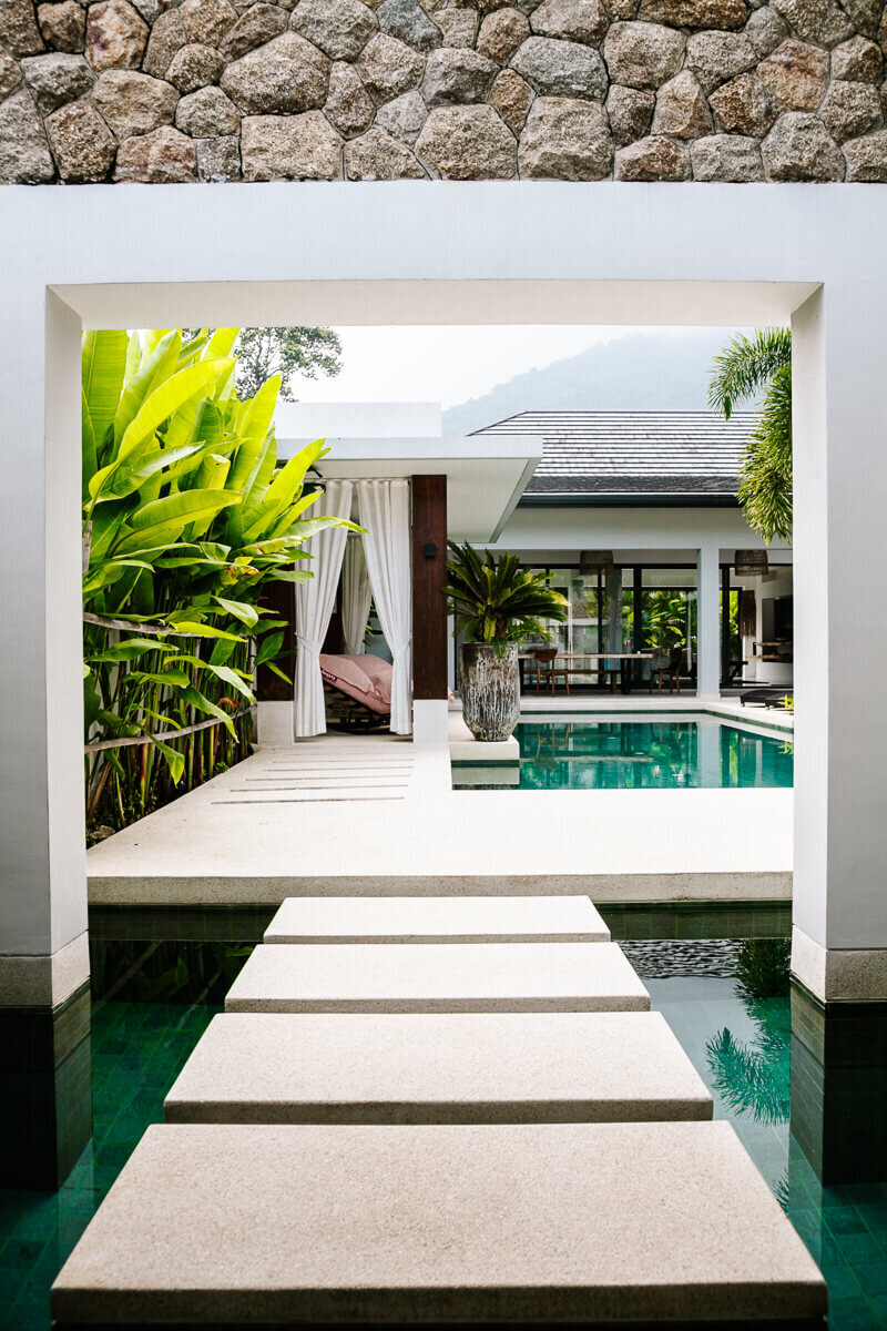 Discover Casa Orientale. a beautiful Balinese-style villa, surrounded by lush vegetation, near Mae Nam in Koh Samui Thailand.
