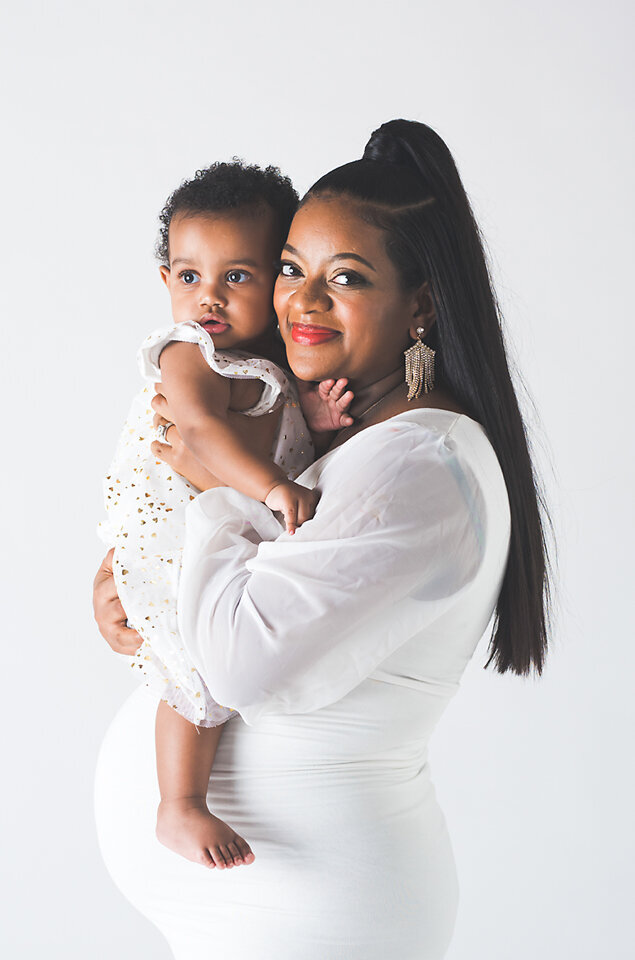Mother's Day Mini Sessions | Seattle Studio | Heleyna Holmes