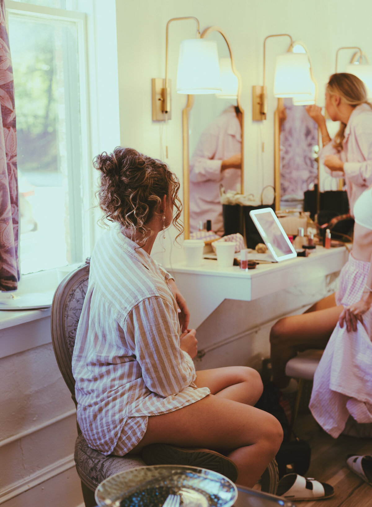 a North Georgia bride gets ready for her wedding day.