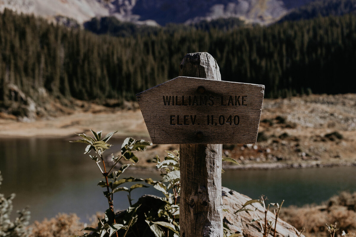 williams-lake-trailhead-elopement-taos-ski-valley-19