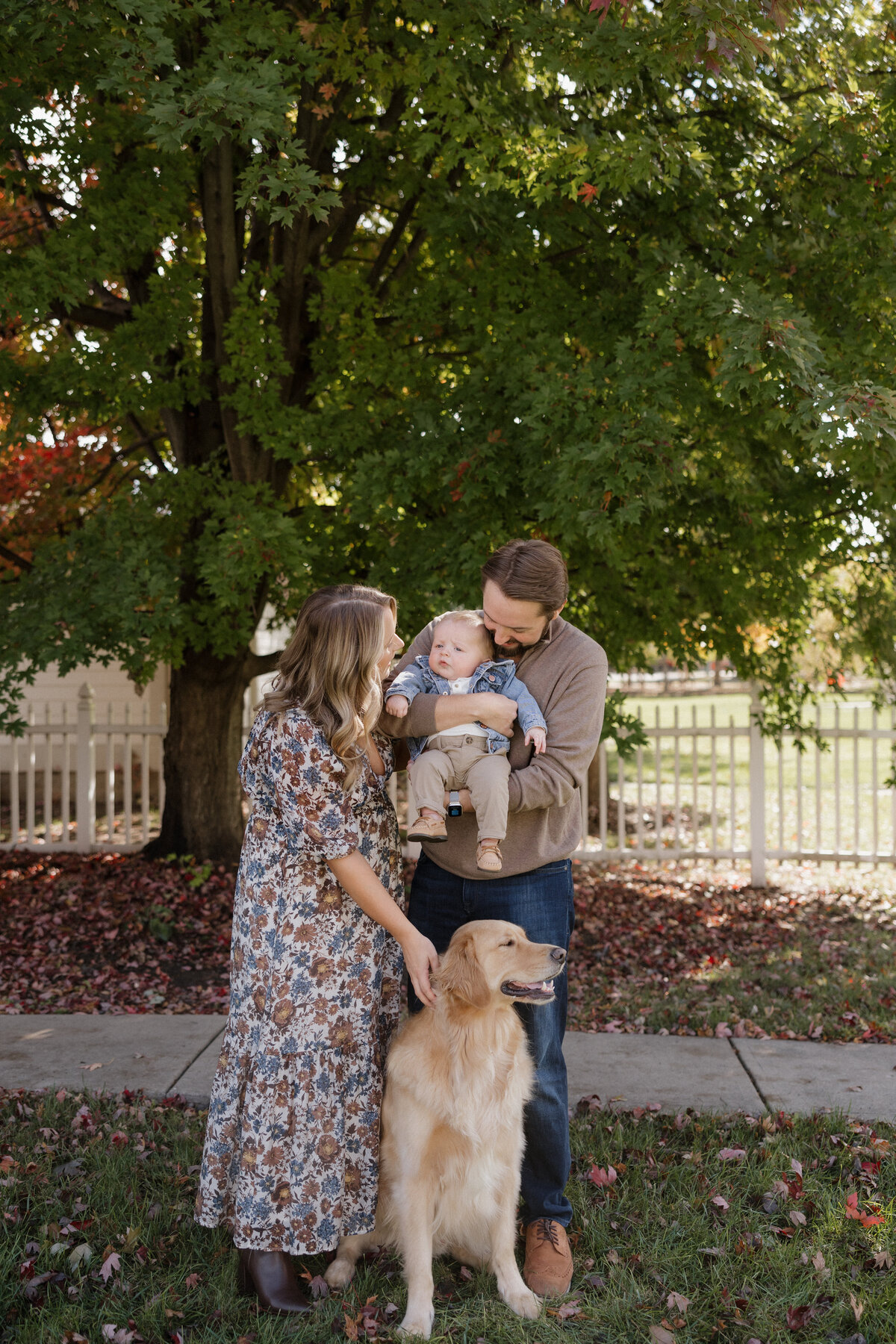 Indianapolis family photographer candid outdoor portrait