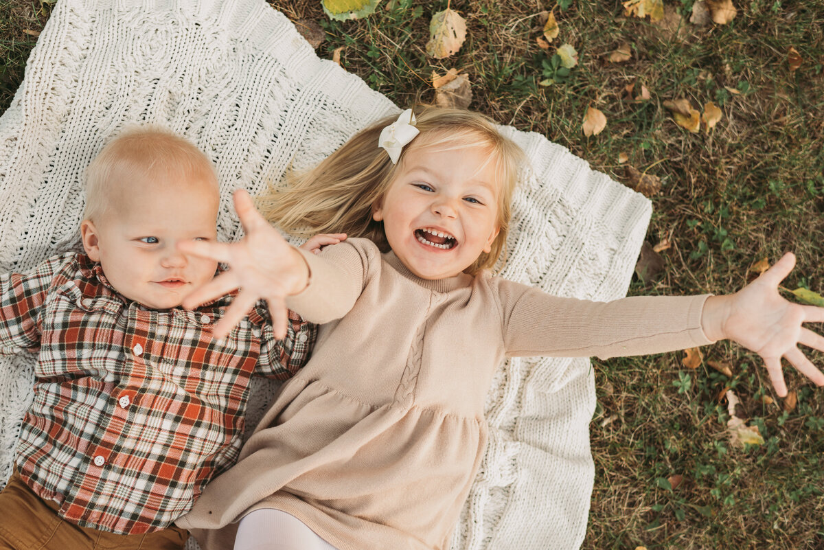 Savannah Flagstad Photography Newborn Lifestyle Family Photographer Minneapolis St. Paul MN Minnesota-505