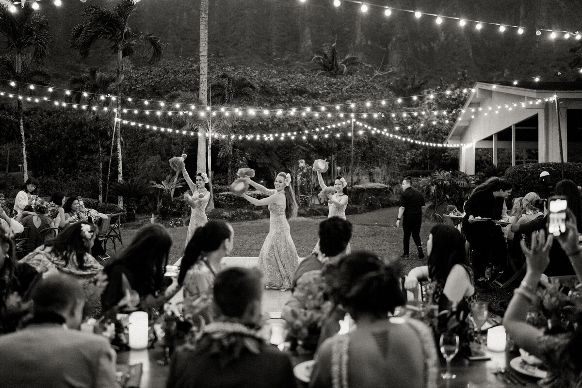 t kira & hannah 1077