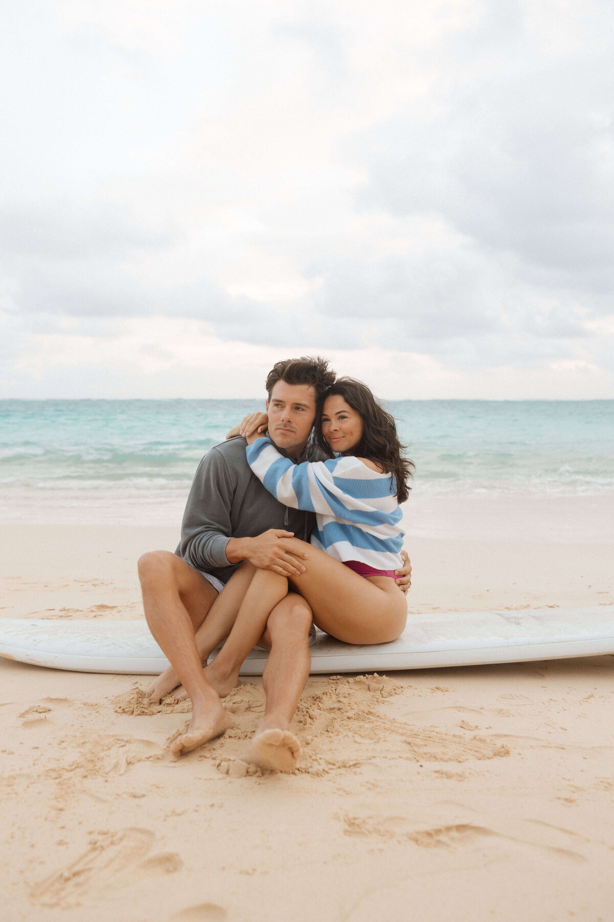 Lanikai Beach Surf Couples Session _Sarah & Cody_ Hawaii _ meganbadiaphotography-4