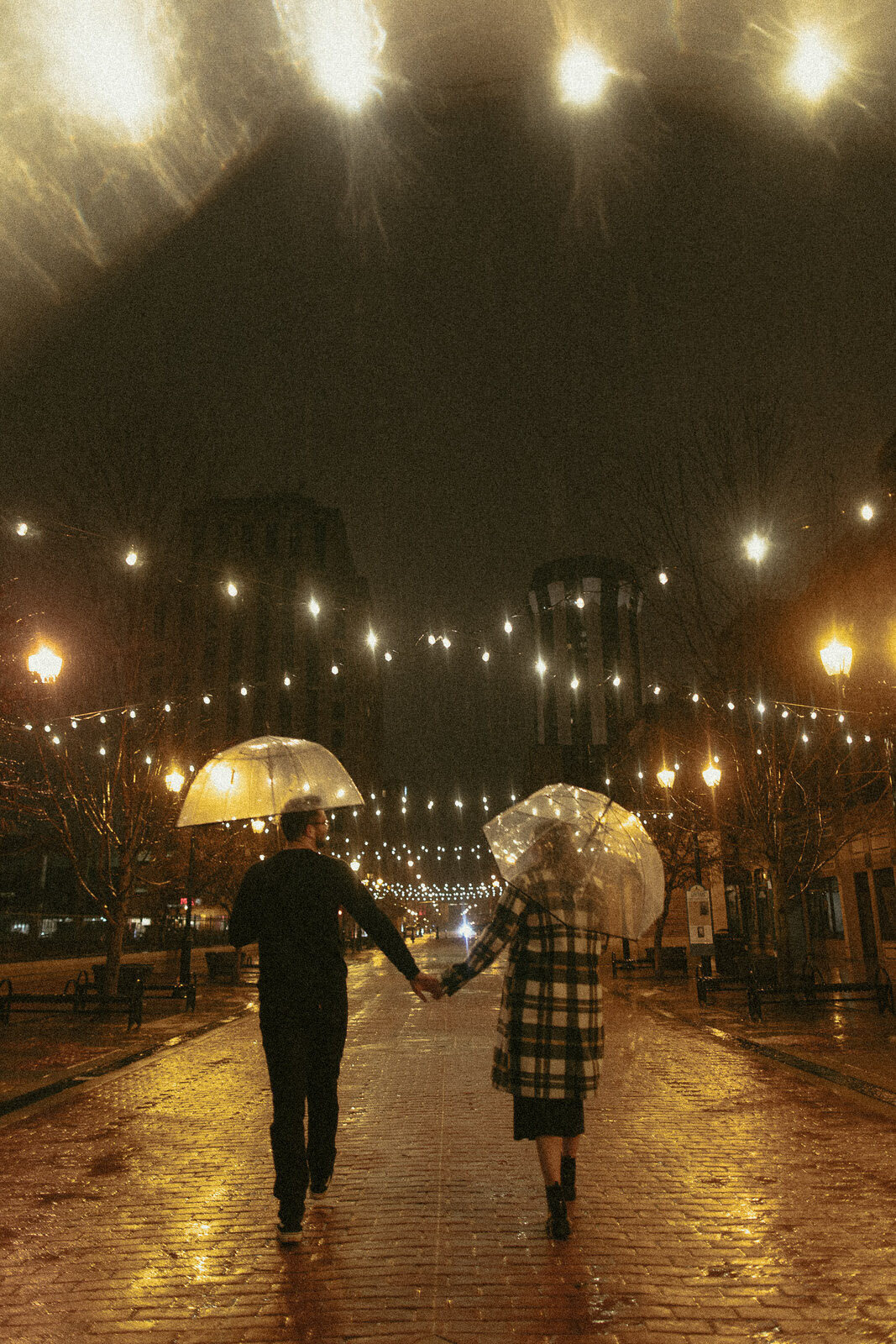 couples-rain-playful-night-session-downtown-moody-umbrella-film-illinois-20