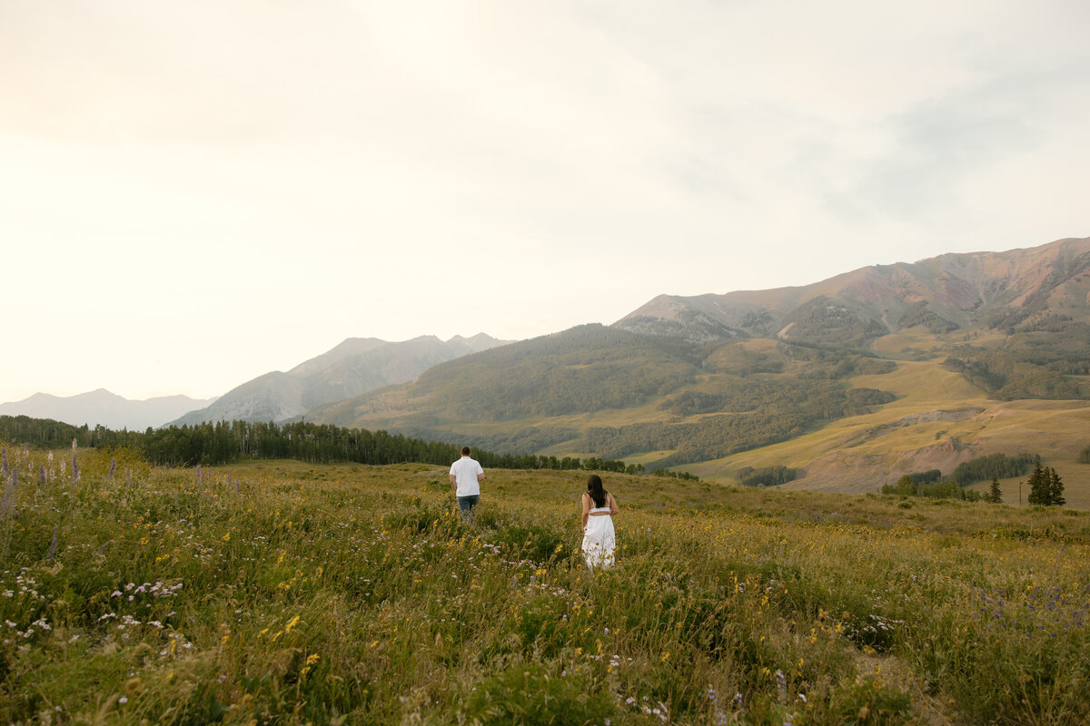 Abigail Anne Photography Colorado and Chicago Wedding and Couples Photographer — Portfolio Featured Story — Emily and Kayne's Engagement 44