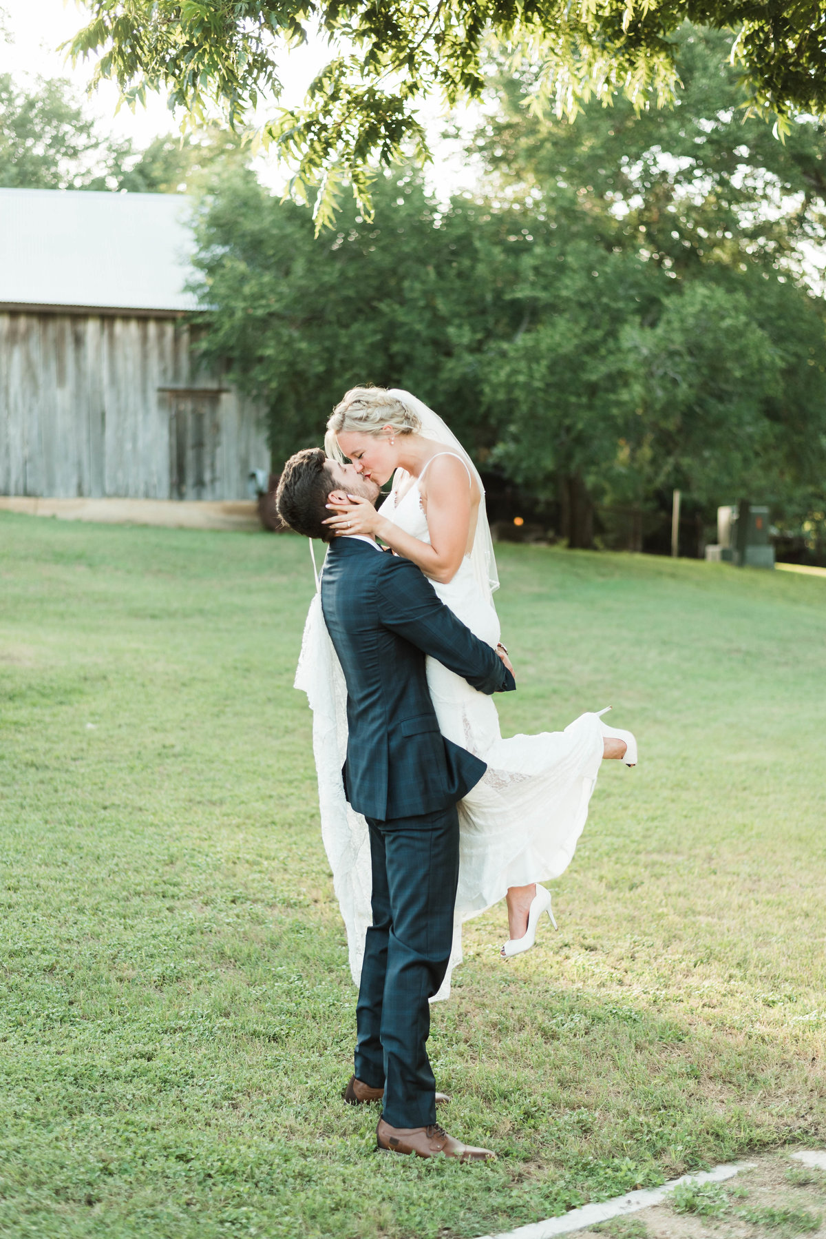 Isabella + Dacus Wedding_Paige Vaughn Photo 0502