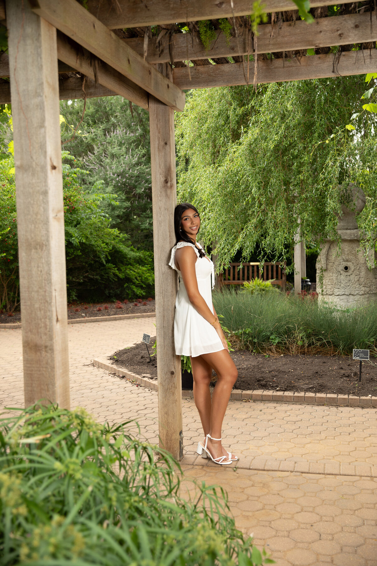 graduationseniorssessionsbestphotographertudiofamilybirthdaynewbornboyamilynewborngirlfirstbirthdayportraiturephotographystudioportraitsnewborngirlboyfamilyEvaMaganaPhotographychildphotographer (5 of 8)