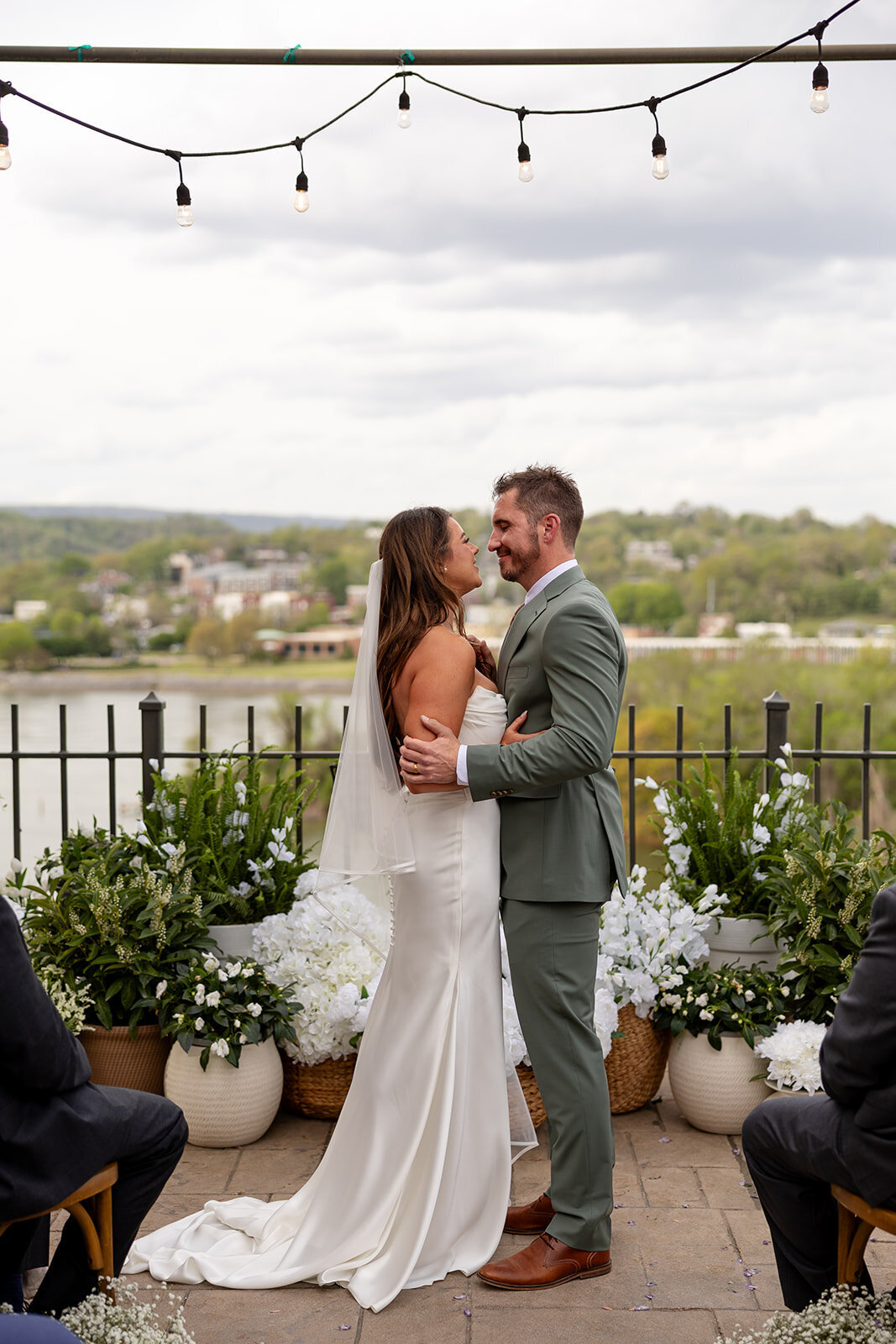 BluffViewArtDistrictWedding_0384