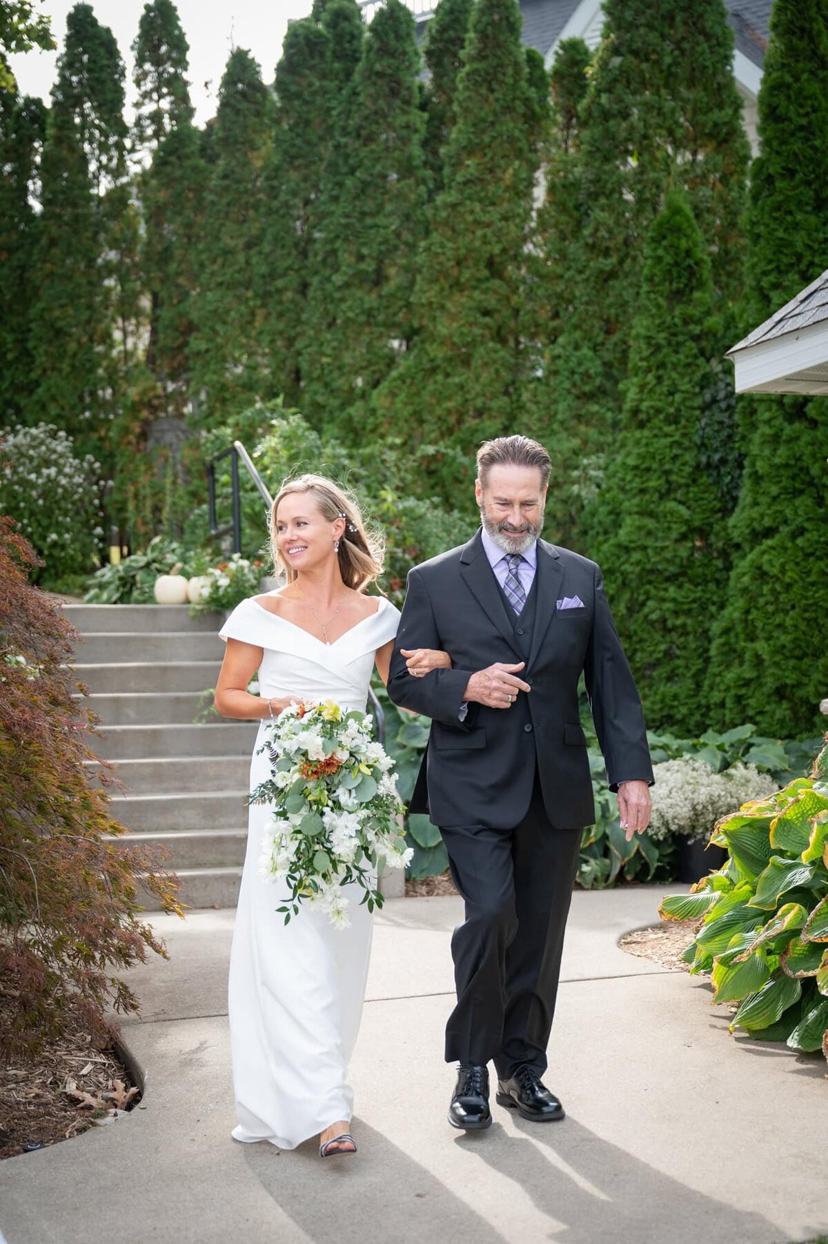 grandrapidsweddingphotographer-mk24-22