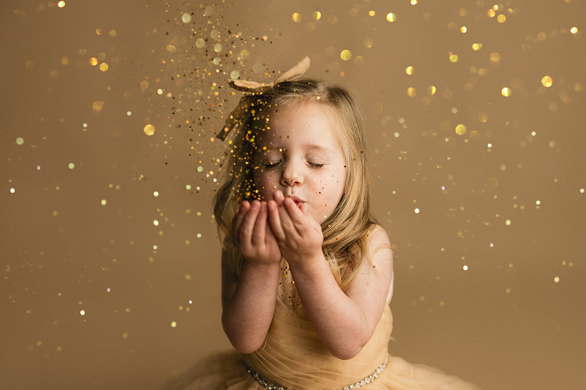 Fort Collins glitter session with little girl